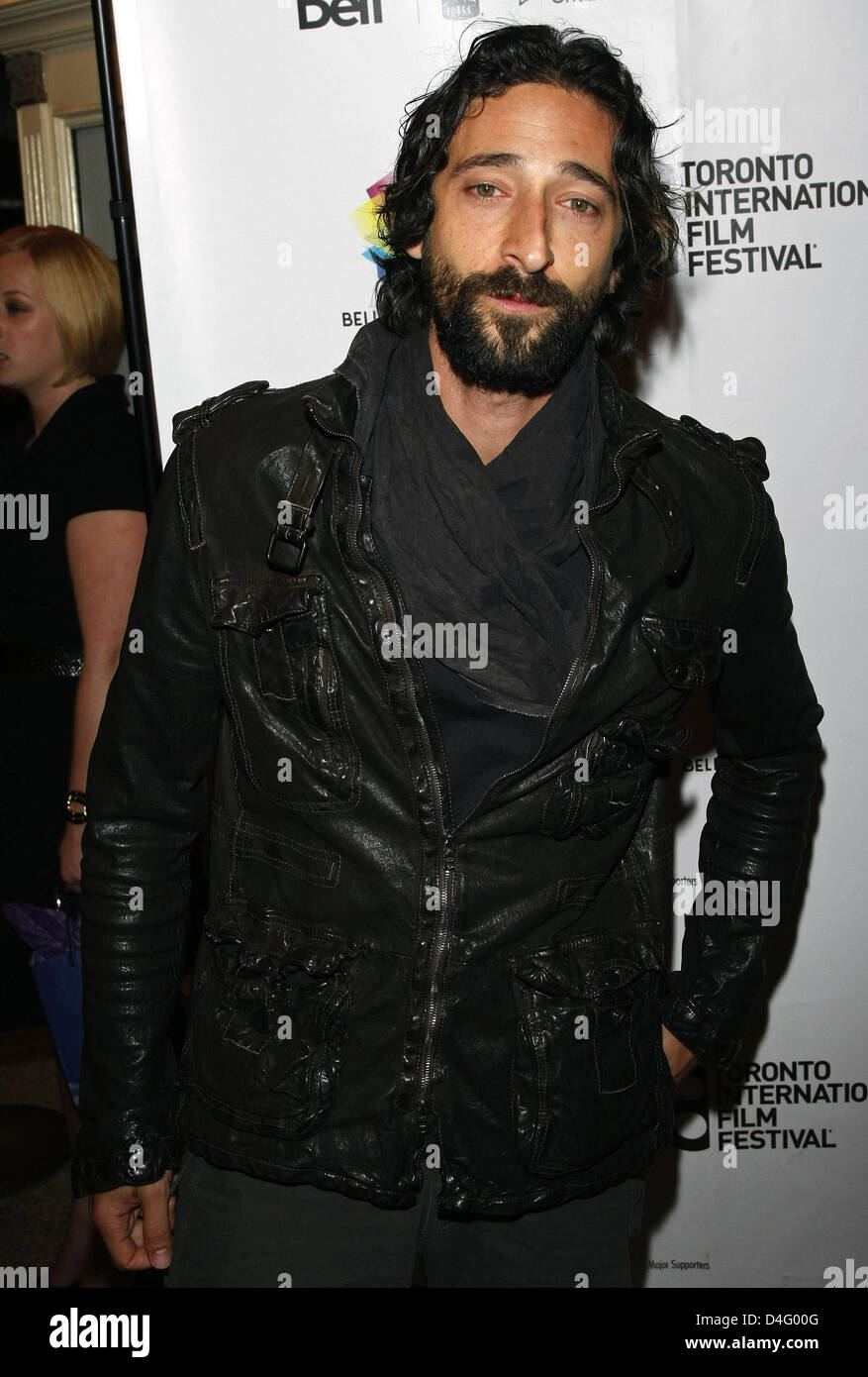 Schauspieler Adrien Brody kommt bei der Premiere des Films "Blindheit" während der 2008 Toronto International Film Festival im Elgin Theatre in Toronto, Kanada, 6. September 2008. Foto: Hubert Boesl Stockfoto