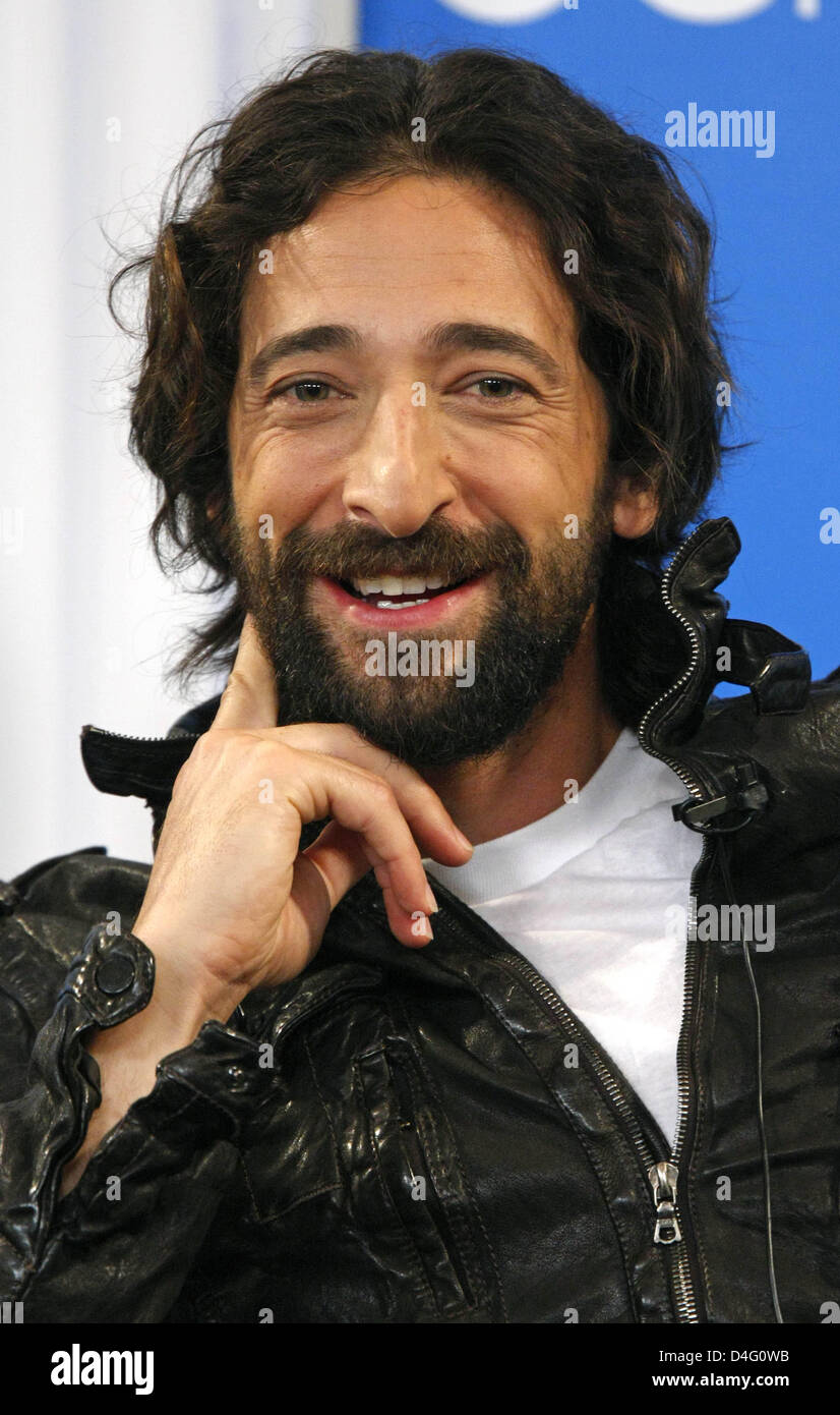 Schauspieler Adrien Brody ist bei der Pressekonferenz des Films "The Brothers Bloom" während der 2008 Toronto International Film Festival im Hotel Sutton Place in Toronto, Kanada, 9. September 2008 abgebildet. Foto: Hubert Boesl Stockfoto