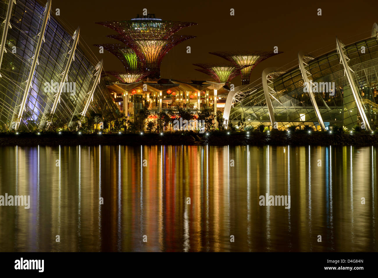 Supertrees gardens bay Fotos und Bildmaterial in hoher Auflösung Alamy