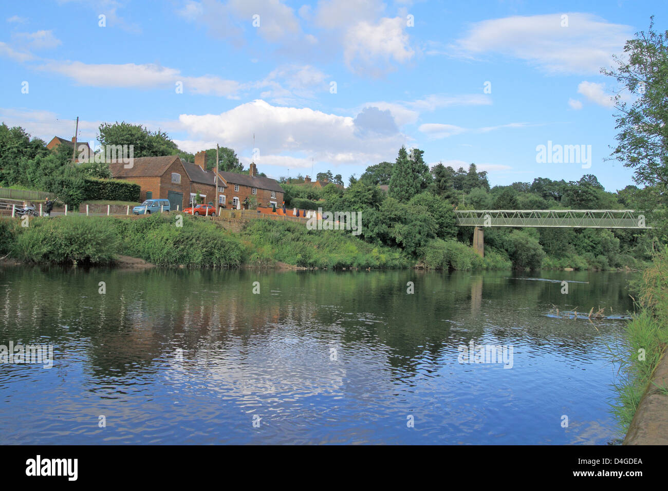 Fluss Severn und Brücke bei Arley, Worcestershire, England, UK Stockfoto