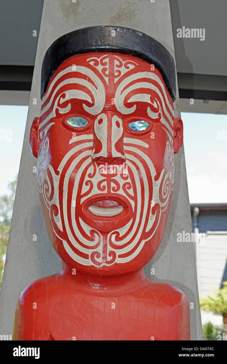 Maori-Skulptur, Te Puia, Rotorua, Nordinsel, Neuseeland Stockfoto