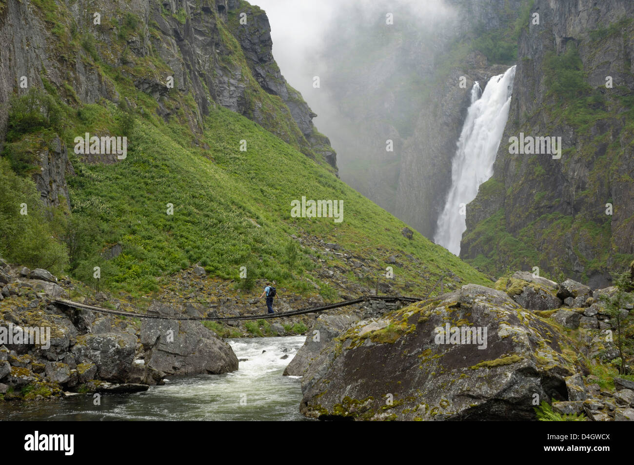 Voringfoss-Wasserfall in der Nähe von Eidfjord, Hordaland, Norwegen, Scandinavia Stockfoto