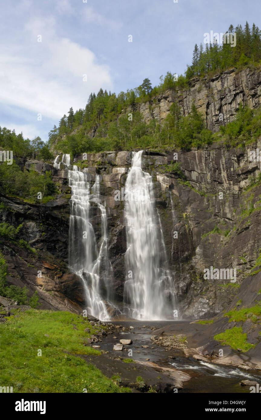 Skjervefossen-Wasserfall in der Nähe von Voss, Hordaland, Norwegen, Scandinavia Stockfoto
