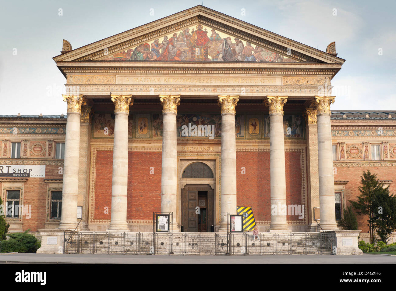 Mucsarnok Kunsthalle (Museum of Fine Arts) (Kunsthalle), Hosok Tere (Heldenplatz), Budapest, Ungarn Stockfoto