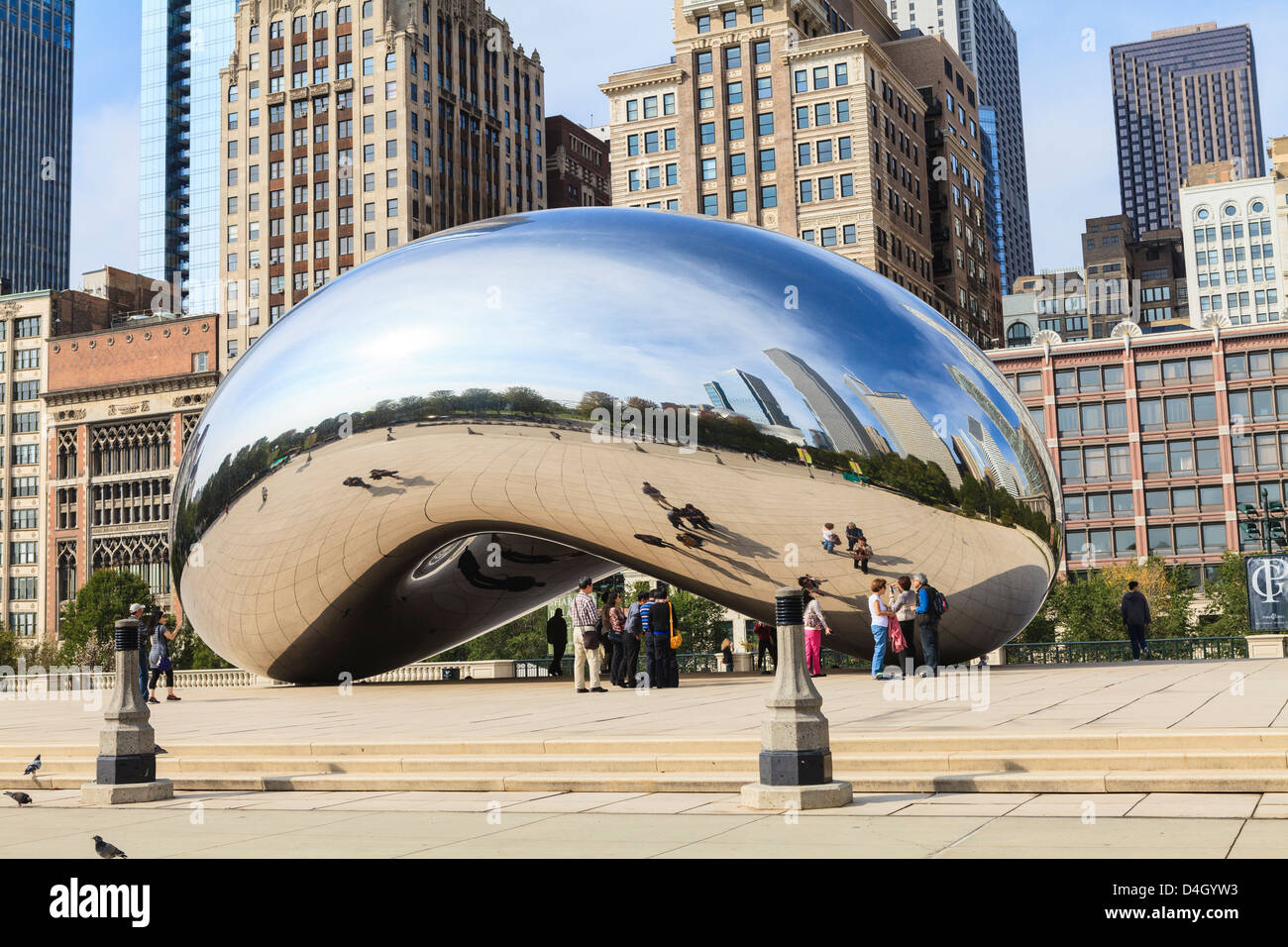 Die Cloud Gate Stahl-Skulptur von Anish Kapoor, Millennium Park, Chicago, Illinois, USA Stockfoto