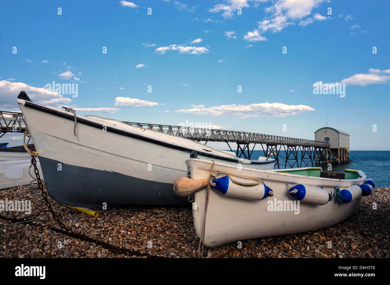 Angelboote/Fischerboote in Selsey Bill Rettungsstation in West Sussex Stockfoto