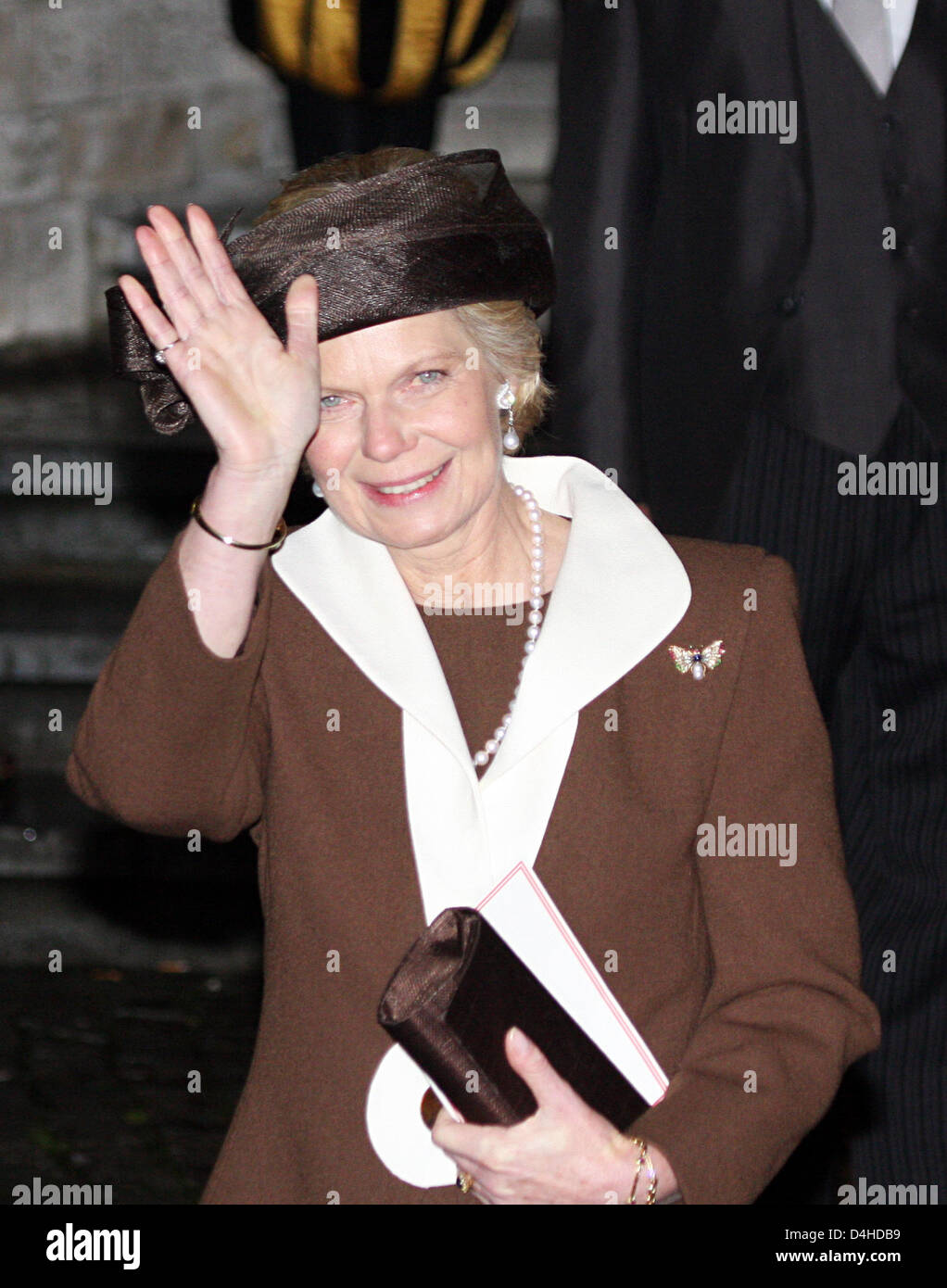 Prinzessin Marie-Astrid von Luxemburg, Mutter der Braut, besucht die standesamtliche Trauung von Erzherzogin Marie Christine von Österreich und Graf Rodolphe von Limburg Stirum im Rathaus in Mechelen, Belgien, 6. Dezember 2008. Foto: Albert Nieboer (Niederlande) Stockfoto