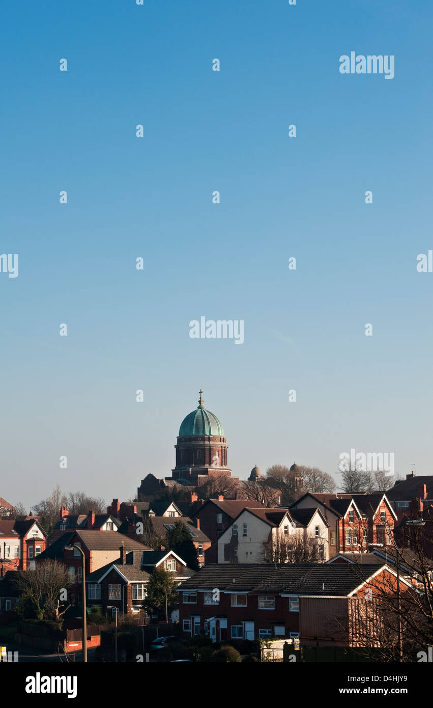 Die RC Kirche der Heiligen Peter & Paul & St. Philomena, New Brighton, Wirral, Großbritannien, wird oft als der Dome of Home bezeichnet, da er von weit draußen bis zum Meer sichtbar ist Stockfoto