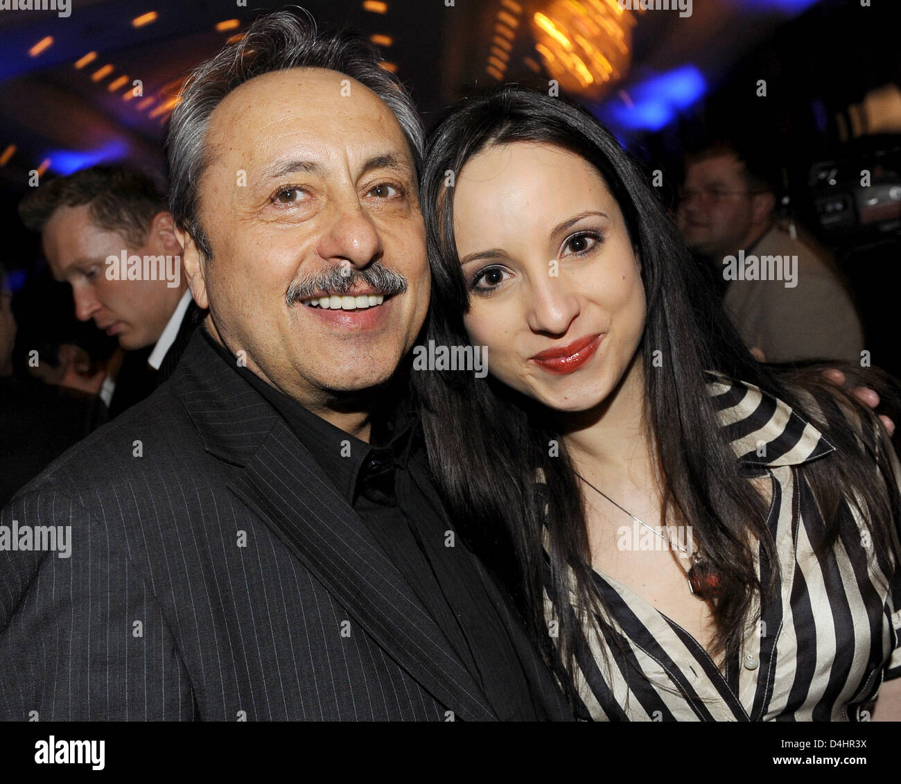 Deutsche Schauspieler Wolfgang Stumph und Stefanie Stumph party in der? Movie Meets Media? Feiern Sie im Rahmen der 59. Internationalen Filmfestspiele Berlin in Berlin, Deutschland, 6. Februar 2009. Foto: Jens Kalaene Stockfoto