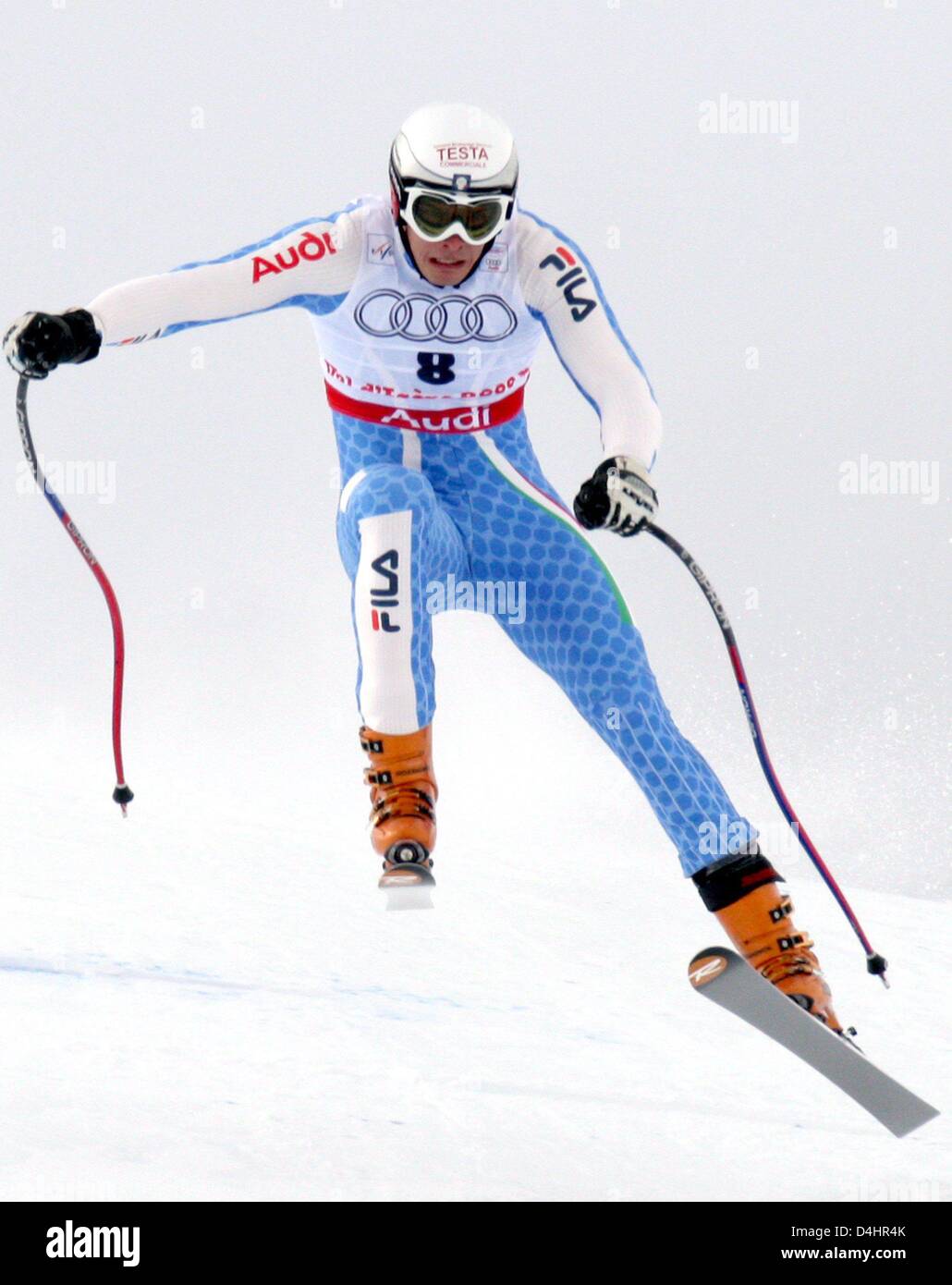 Italien? s Christof Innerhofer in Aktion bei den Männern gezeigt? s Abfahrtsrennen auf der alpinen Ski-WM in Val d? Isere, Frankreich, 7. Februar 2009. Foto: EPA/KARL-JOSEF HILDENBRAND Stockfoto