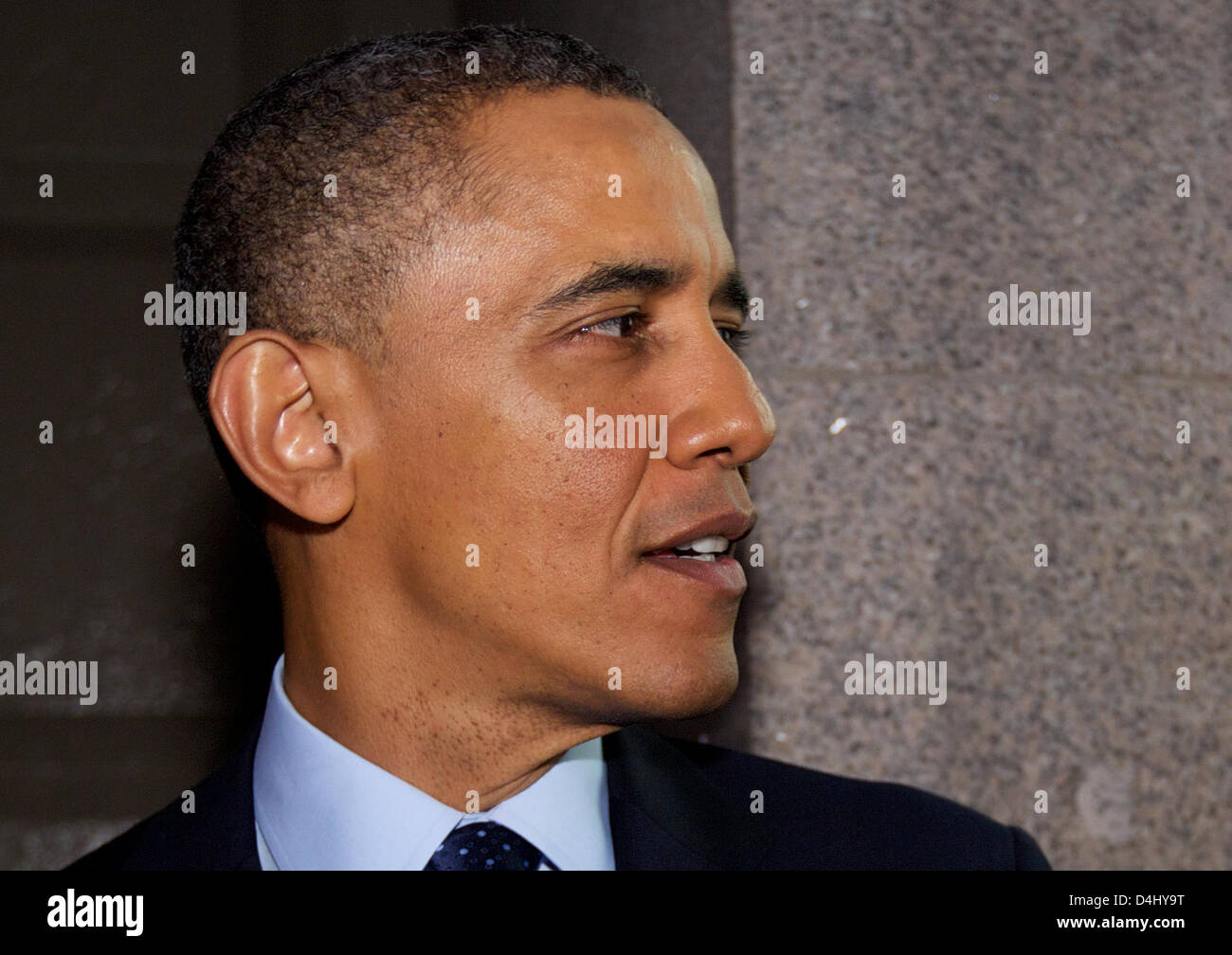 Washington DC, USA. 13. März 2013. US-Präsident Barack Obama spricht mit Reportern in das Kapitol in Washington, D.C. am Mittwoch, 13. März 2013 nach einem Treffen mit US-House Republican Conference. . Bildnachweis: Molly Riley / Pool über CNP/Alamy Live-Nachrichten Stockfoto