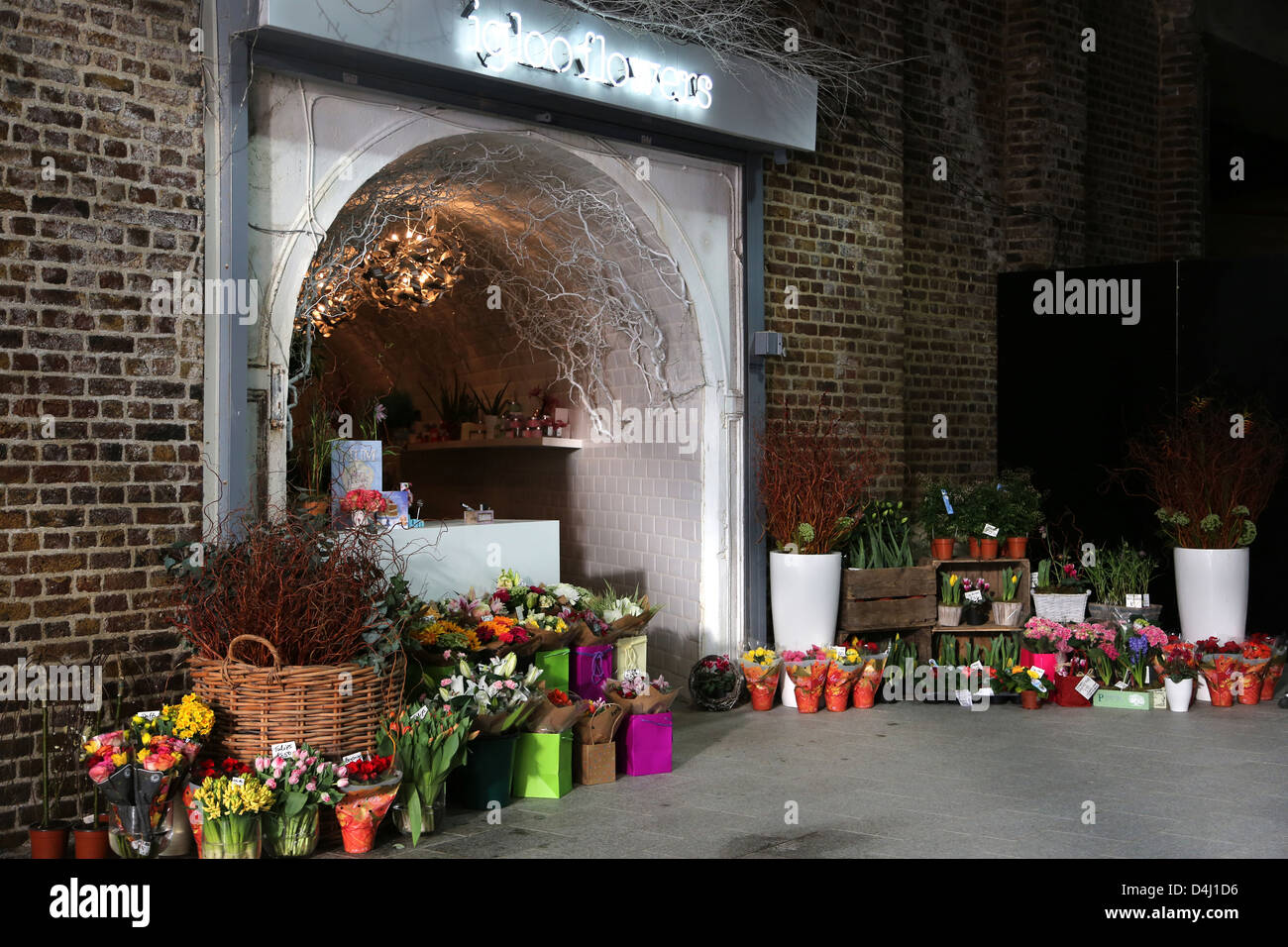 Displays florist Fotos und Bildmaterial in hoher Auflösung Alamy