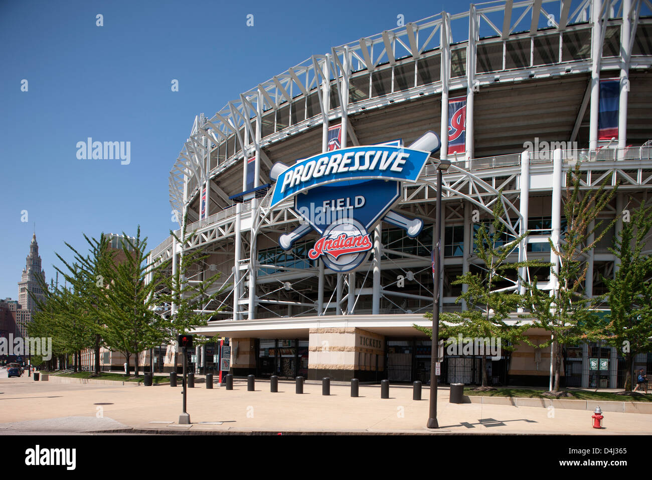 PROGRESSIVE FIELD ZEICHEN (© PROGRESSIVE CORP 2008) Cleveland Indians Baseball Stadium (© HOK Sport 2016) Downtown Cleveland, Ohio USA Stockfoto