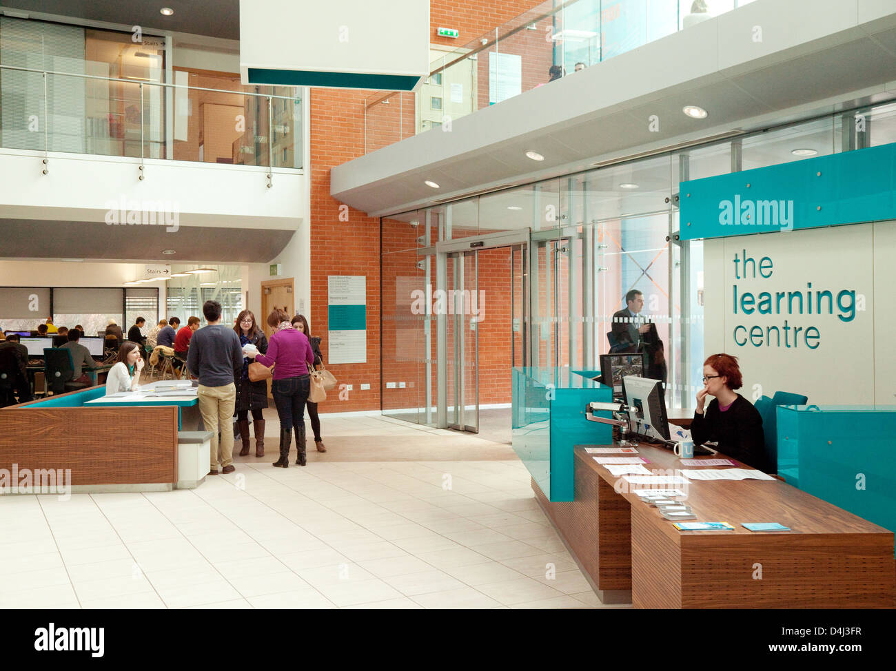 Studenten in das Learning Centre, Edgbaston Campus, Universität Birmingham UK Stockfoto