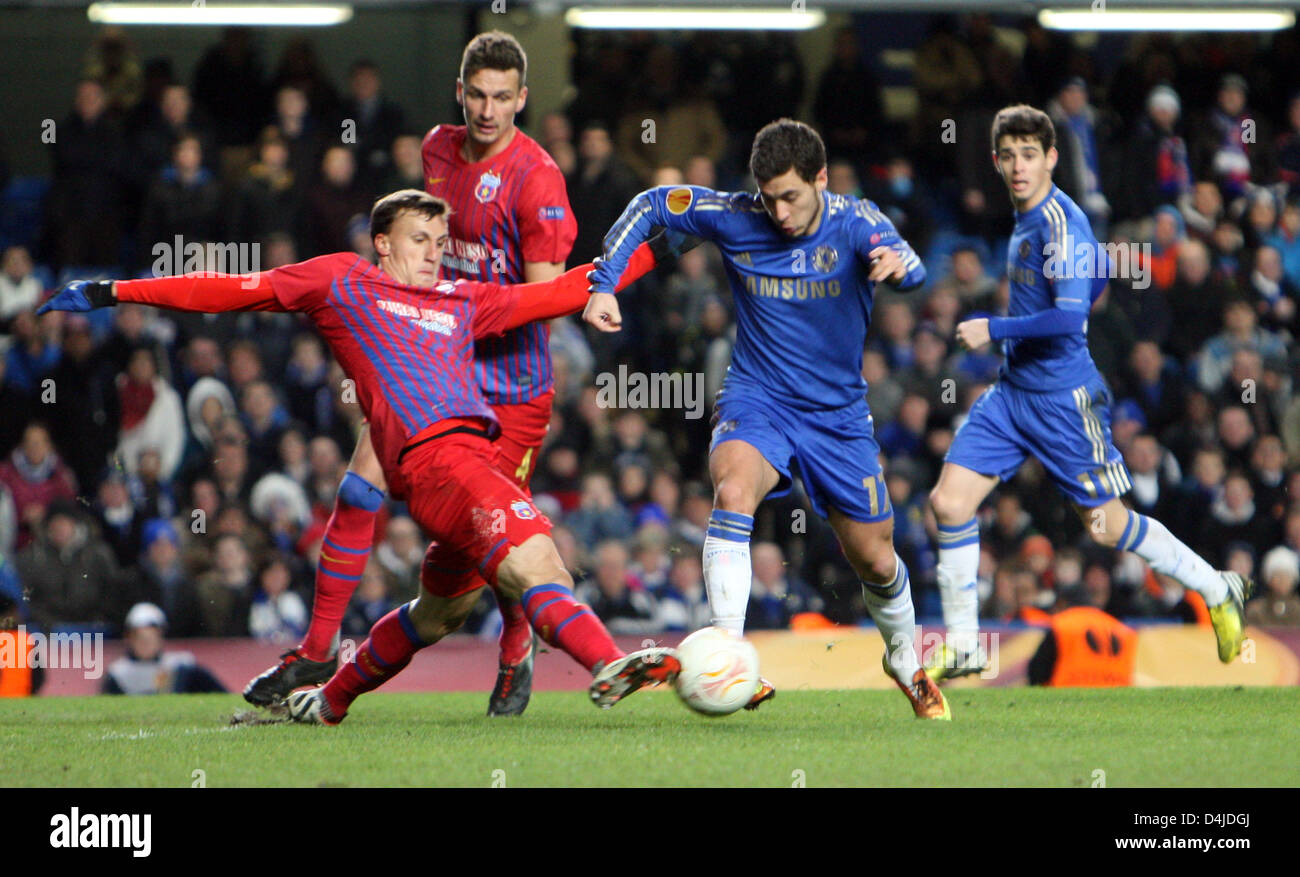 London, UK. 14. März 2013. Eden Hazard von Chelsea während der Europa-League-Spiel zwischen Chelsea und Steaua Bukarest von Stamford Bridge.  Bildnachweis: Aktion Plus Sportbilder / Alamy Live News Stockfoto