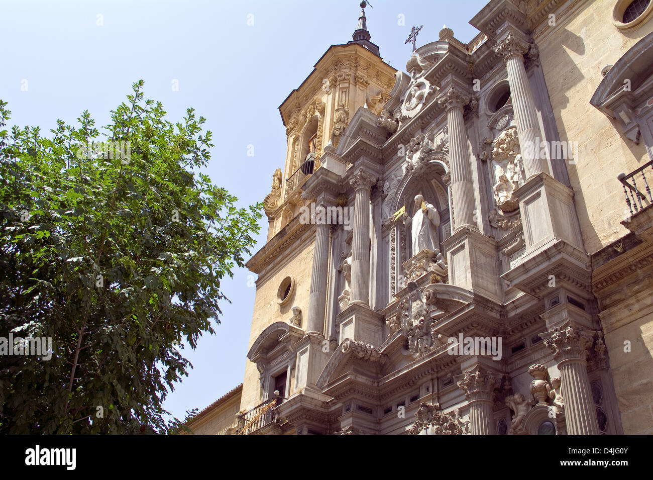 Fassade von San Juan de Dios Spitalskirche in Granada, Andalusien, Spanien Stockfoto