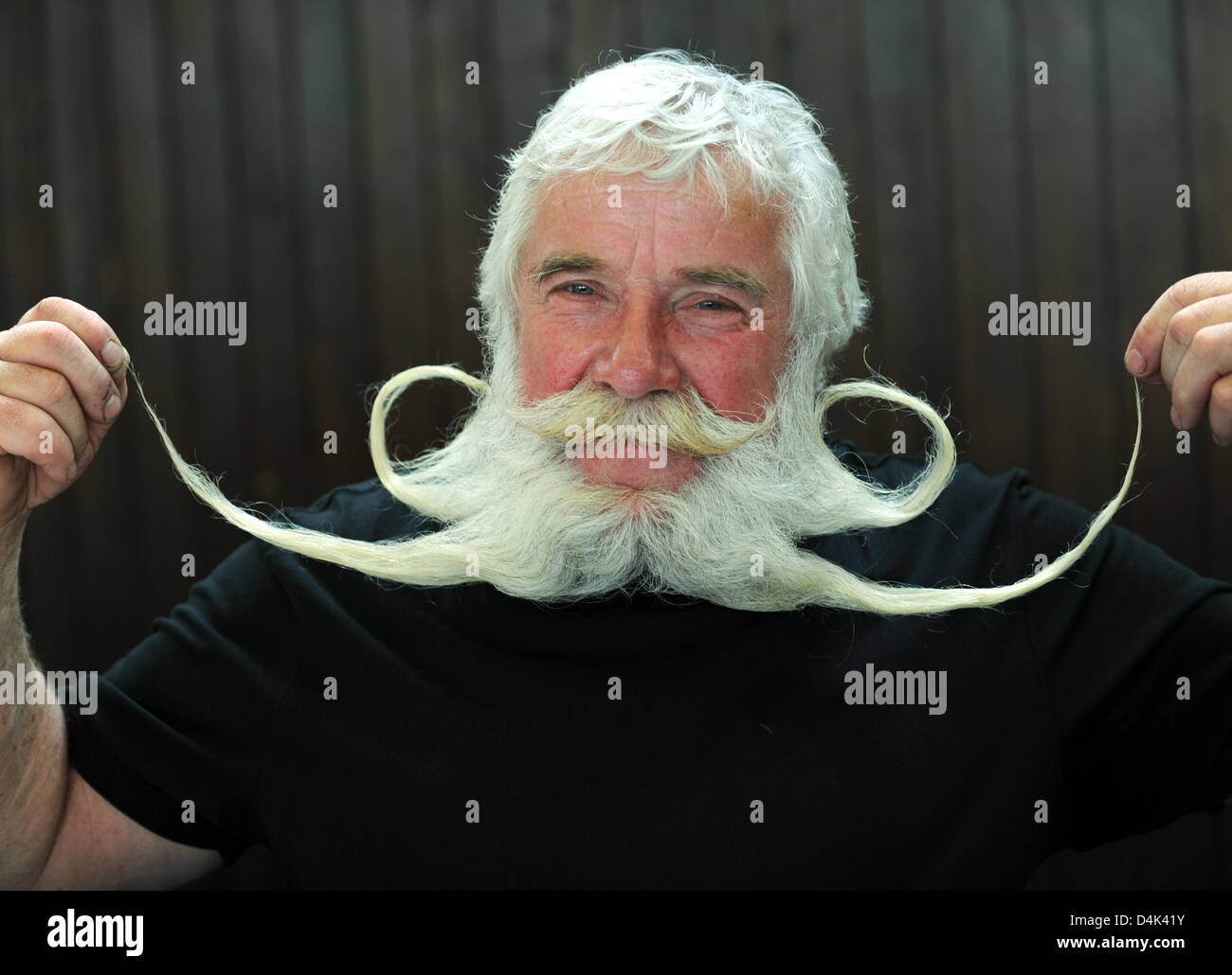 Beard whiskers -Fotos und -Bildmaterial in hoher Auflösung – Alamy