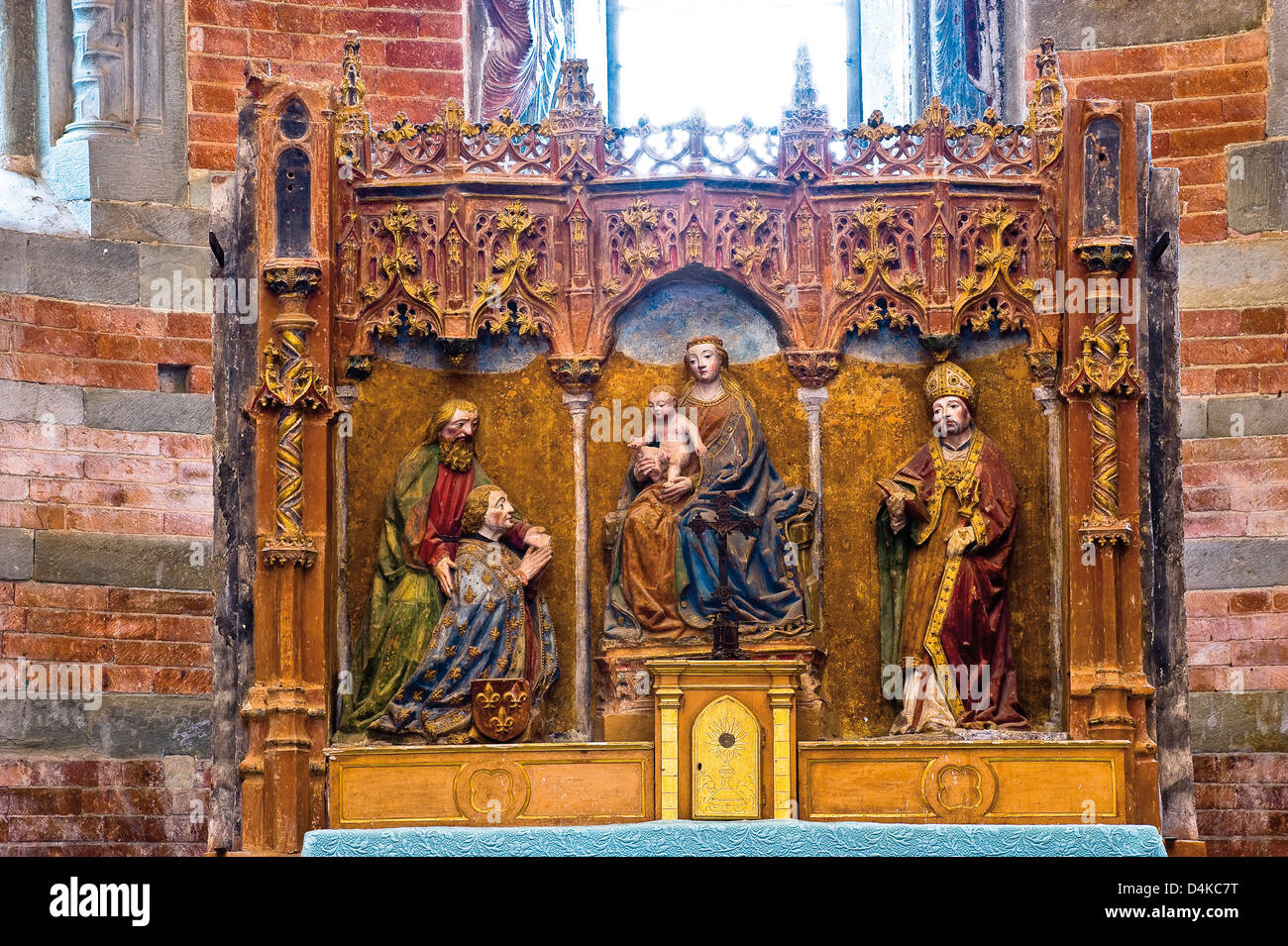 Italien Piemont Albugnano Abbazia Santa Maria di Vezzolano Kirche altair Stockfoto