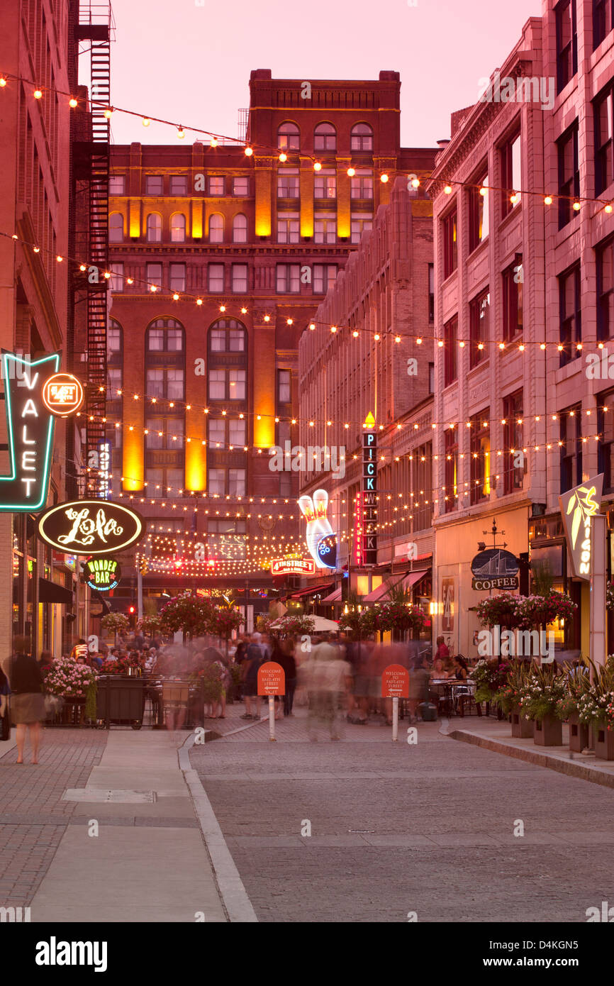 OUTDOOR-RESTAURANTS EAST 4TH STREET DOWNTOWN CLEVELAND OHIO USA Stockfoto