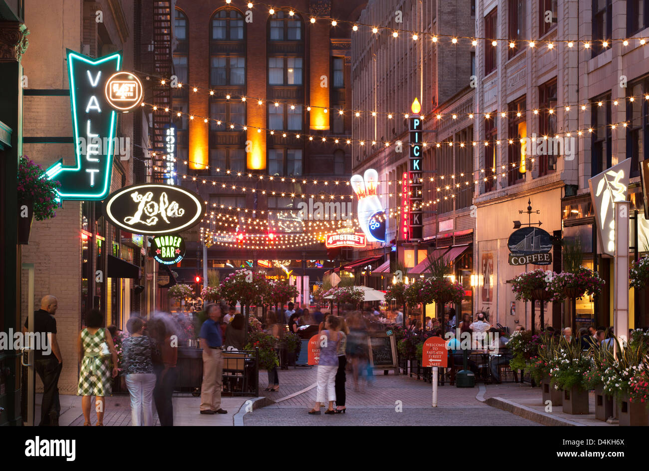 OUTDOOR-RESTAURANTS EAST 4TH STREET DOWNTOWN CLEVELAND OHIO USA Stockfoto