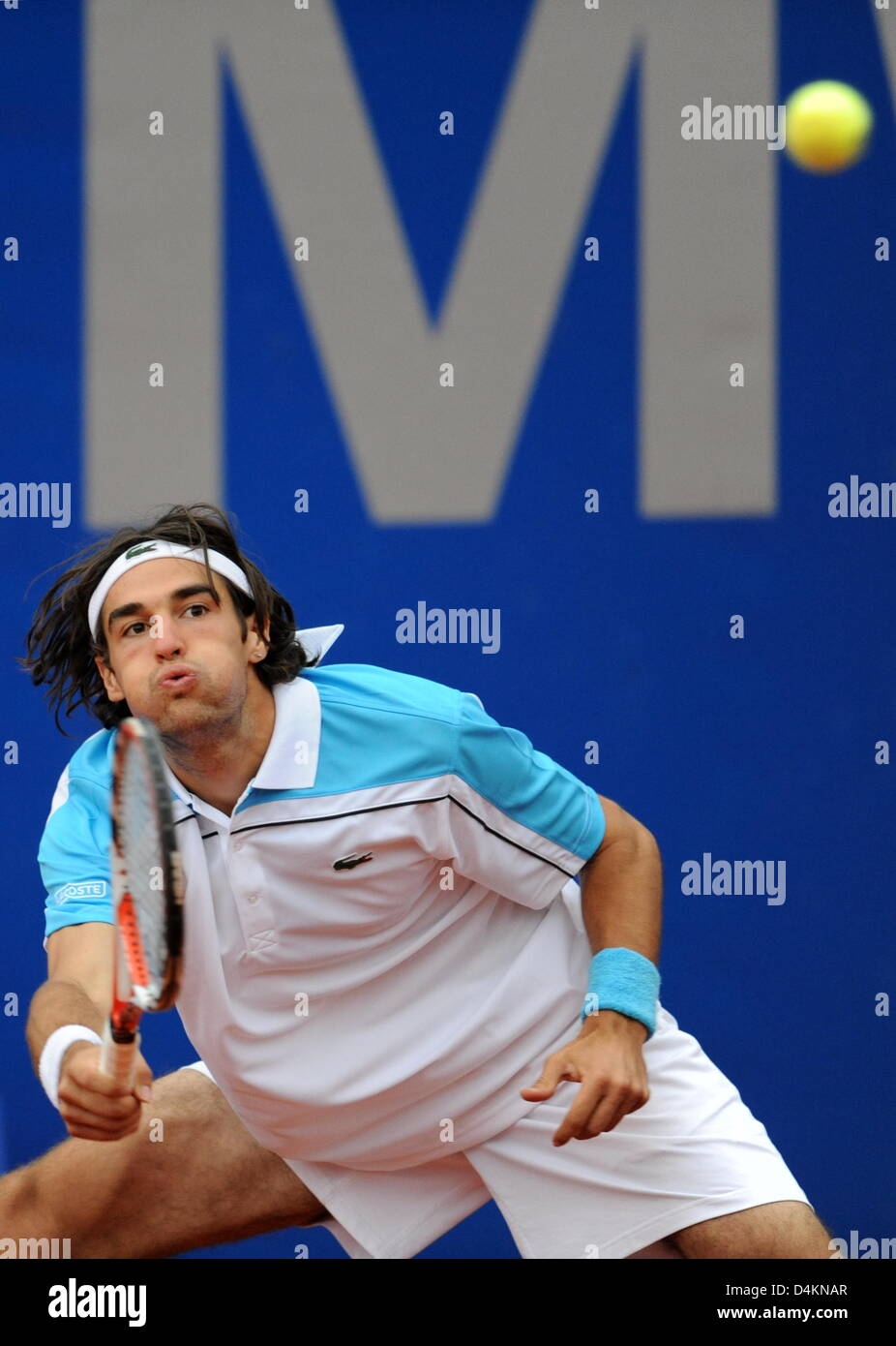 Franzosen Jeremy Chardy spielt eine Vorhand in seinem Viertelfinale Spiel gegen Kroatien Cilic bei den BMW Open in München, Deutschland, 8. Mai 2009. Chardy besiegte Cibulkova 3-6, 7-5 und 6-4. Foto: Tobias Hase Stockfoto