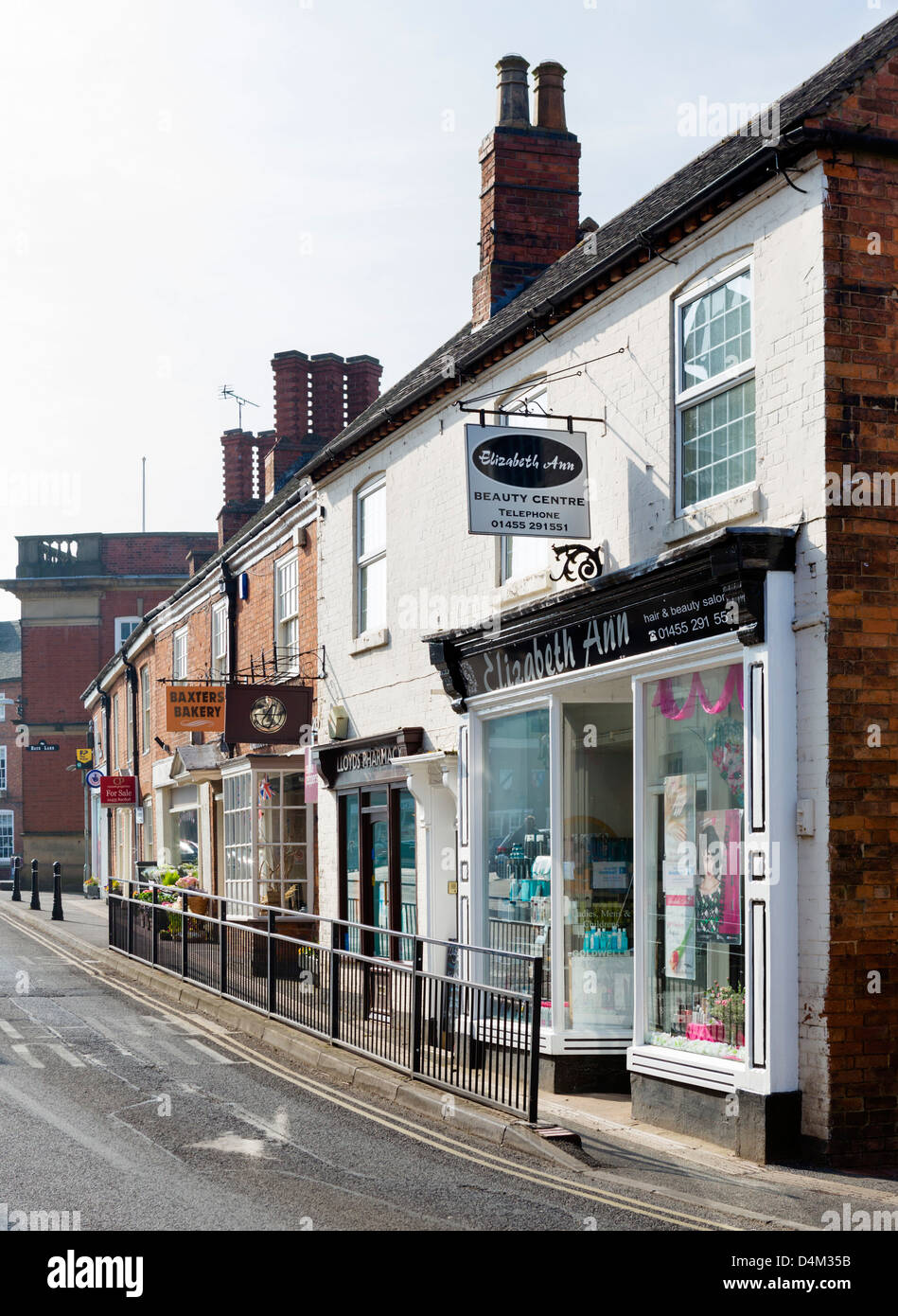Geschäfte an der Hauptstraße in Market Bosworth, Leicestershire, East Midlands, UK Stockfoto
