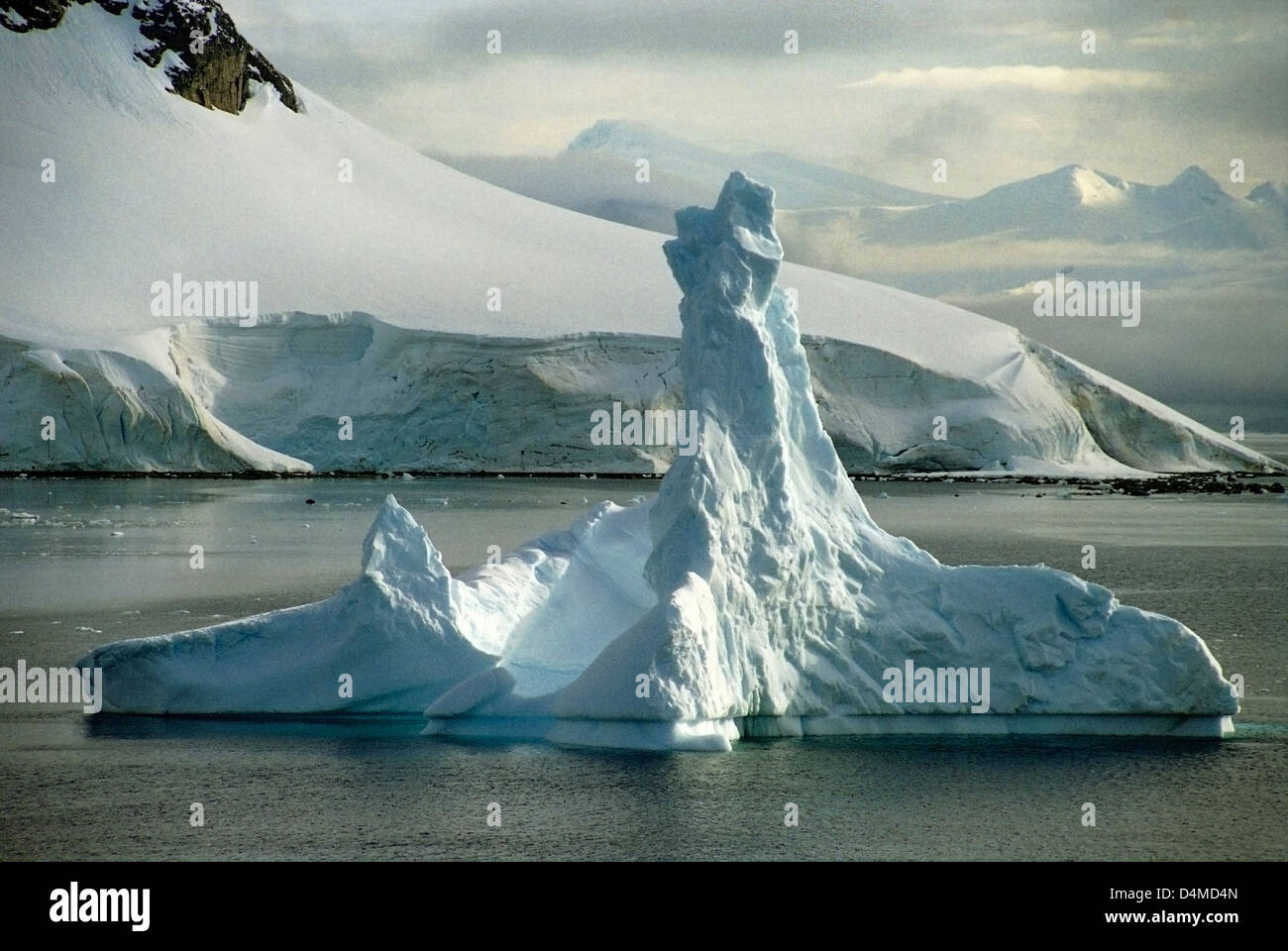 Majestätische Eisberg in der Nähe von Danco Insel, antarktische Halbinsel Stockfoto