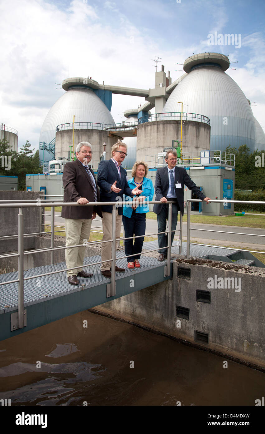 Bottrop, Deutschland, NRW Wissenschaft Ministerin Svenja Schulze (SPD) besuchte das Wasserstoffprojekt Emscher-Kläranlage Stockfoto