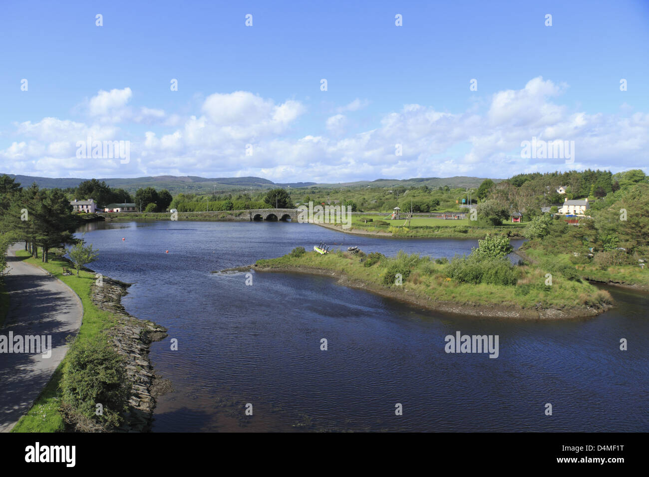 Der Mündung des Bawnaknockane Flusses in der Nähe von Ballydehob, West County Cork, Irland Stockfoto