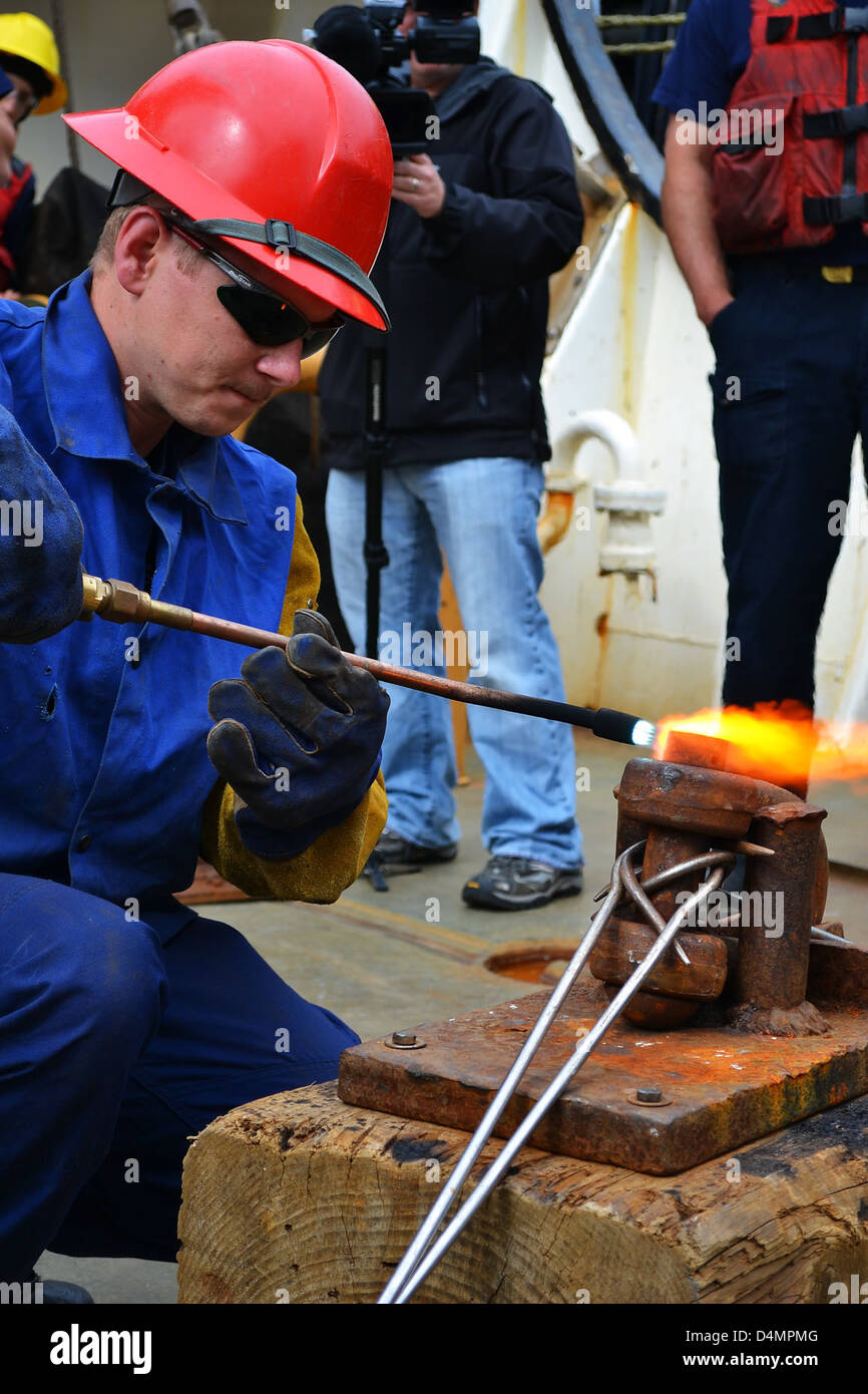 Heat and Beat BTR 2012 war eine Veranstaltung, bei der die Ausdauer und Belastbarkeit der Teilnehmer in einer anspruchsvollen Umgebung getestet werden sollte. Die Veranstaltung konzentrierte sich auf die physische Leistung unter Hitzestress. Stockfoto
