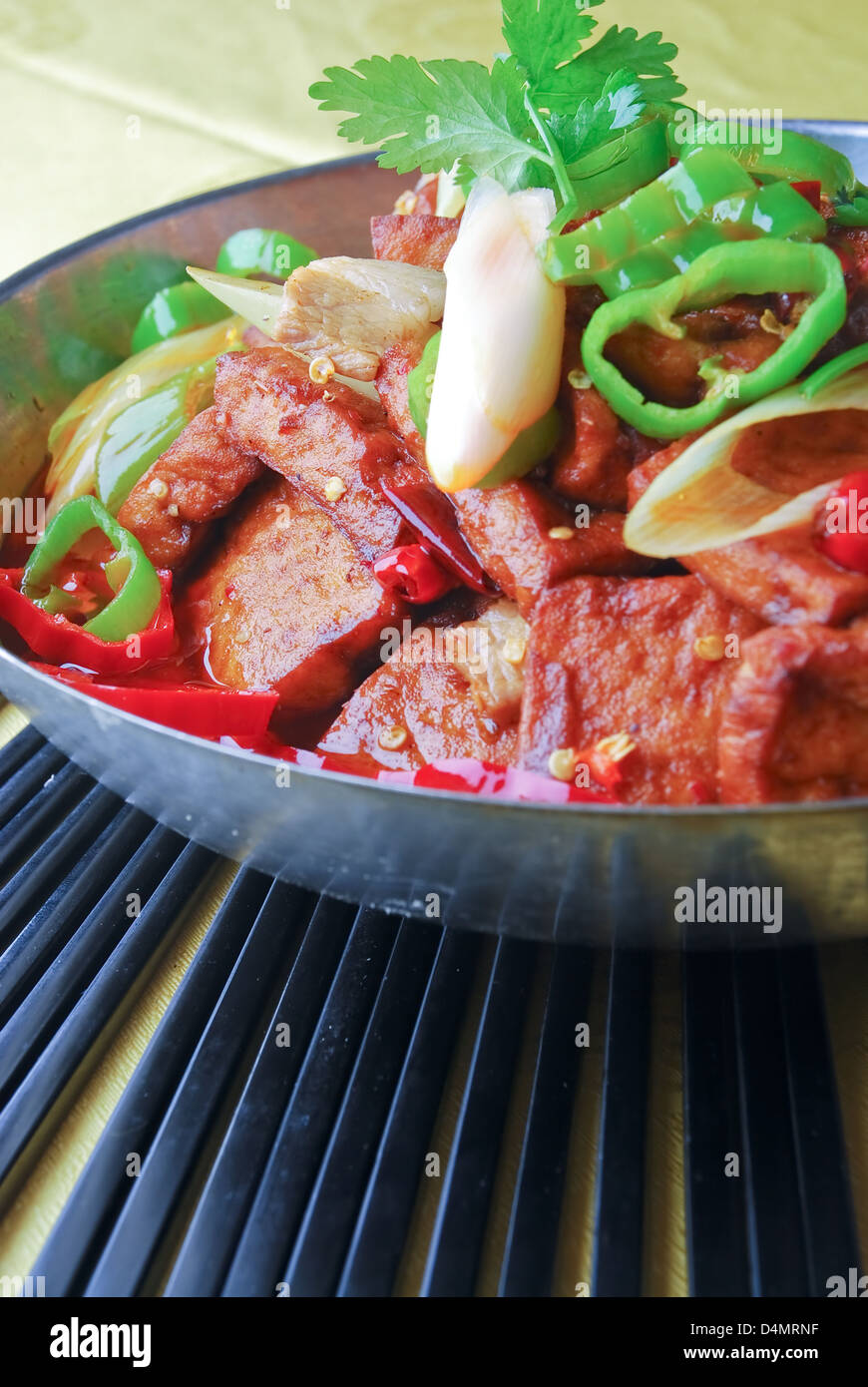 Essen in China--Chili gebraten Tofu Stockfotografie - Alamy