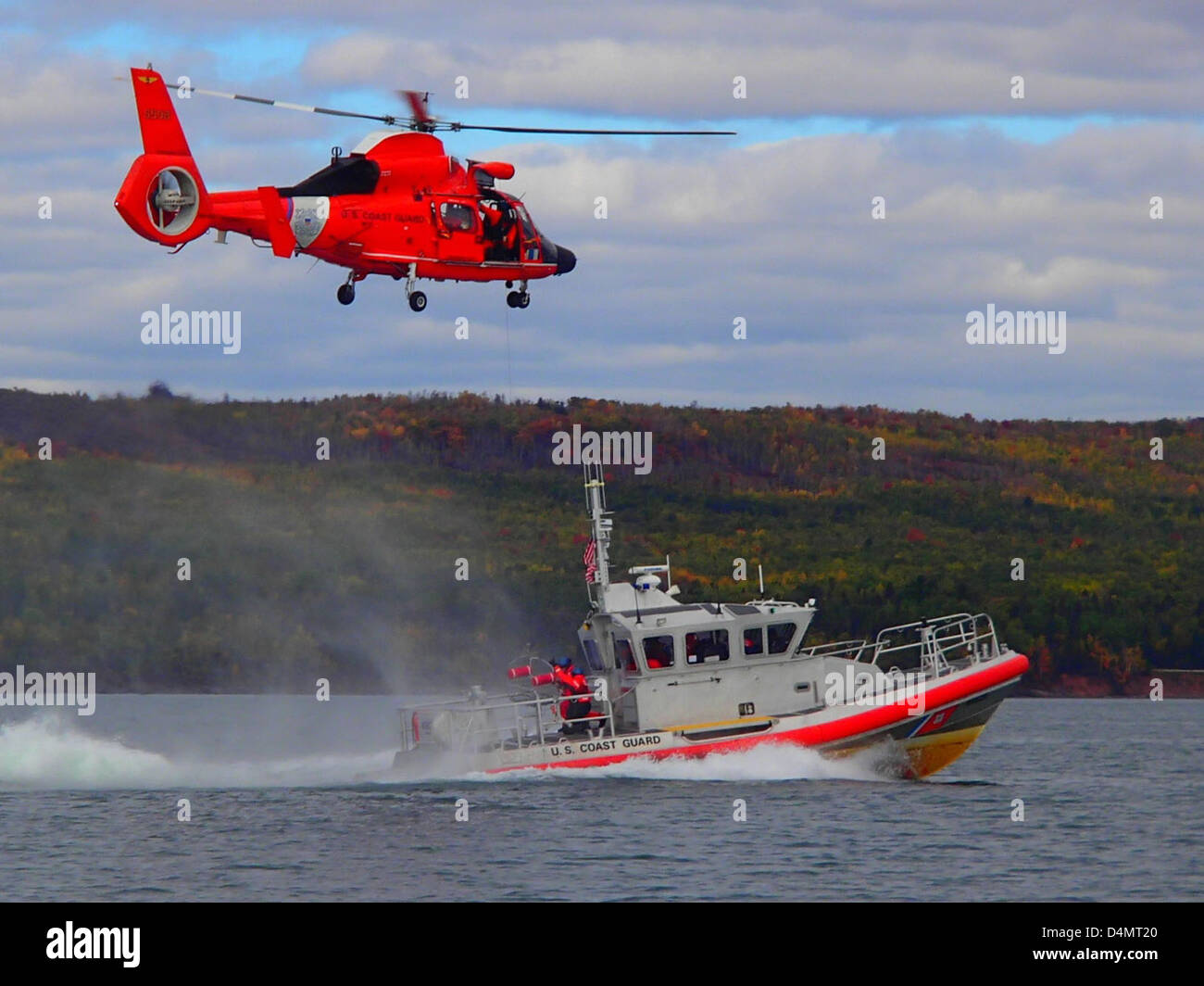 RB-M Duluth und Helo Stockfoto