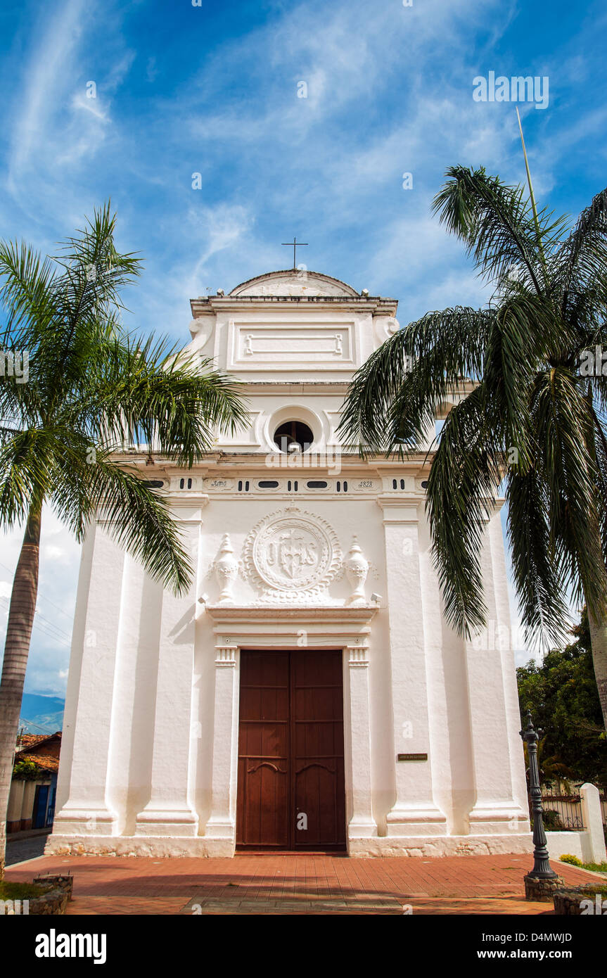 Die weiße Kirche in Santa Fe de Antioquia, Kolumbien Stockfoto