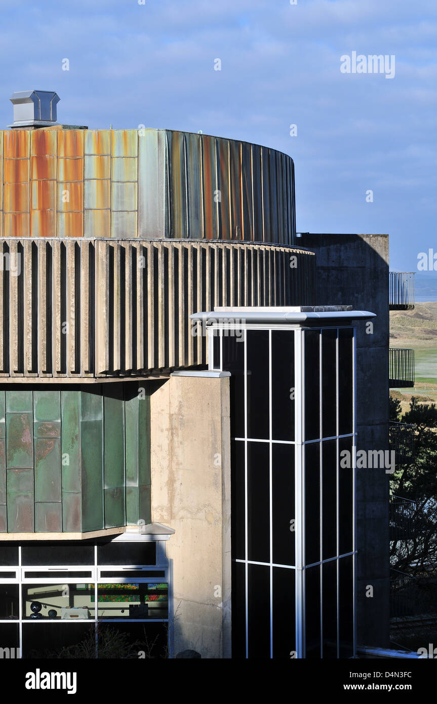 Detail der Struktur der Theatr Harlech - eine regionale Theater im Norden von Wales auf dem Campus der Coleg Harlech. Stockfoto