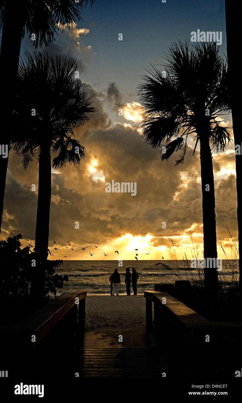 Sonnenuntergang am Strand von Bonita Springs Florida USA Stockfoto