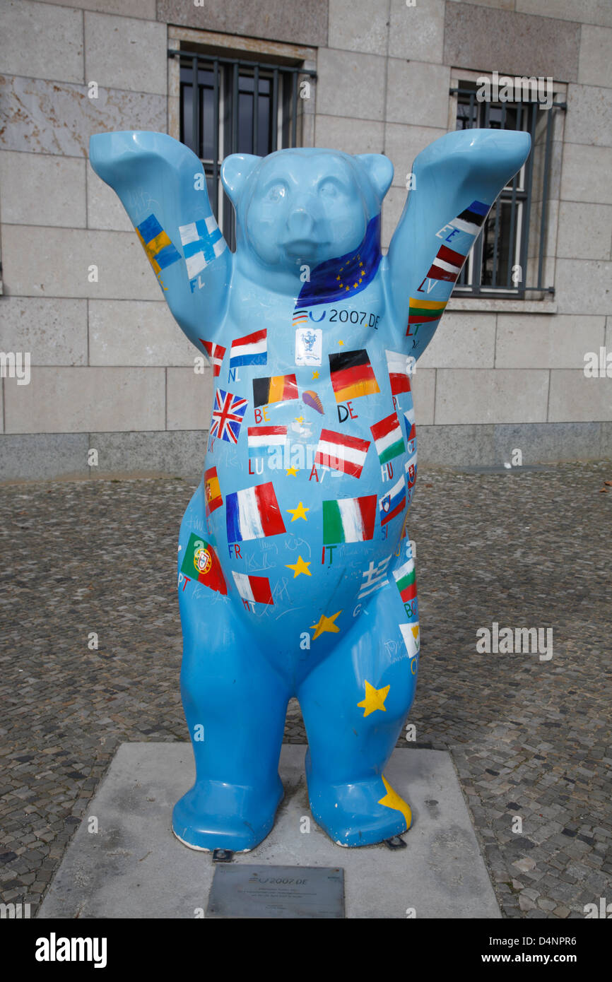 berlin-baer-fotos-und-bildmaterial-in-hoher-aufl-sung-alamy