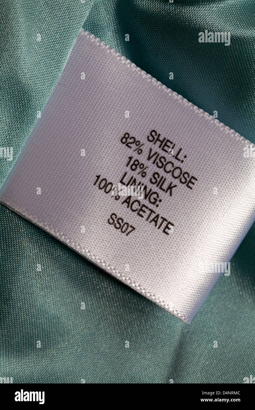 Etikett in der Jacke - Schale 82 % Viskose 18 % Seide Futter 100 % Acetat Stockfoto