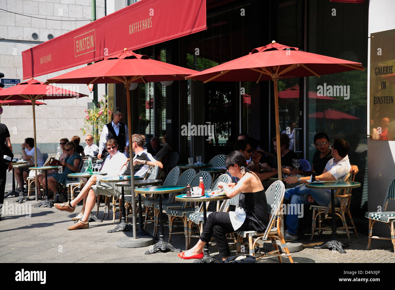 Unter Den Linden Cafe EINSTEIN, Berlin-Mitte, Deutschland Stockfoto