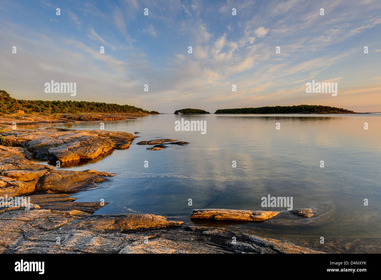 Ruhige See im Djurö Nationalpark, Vänern, Schweden, Europa Stockfoto