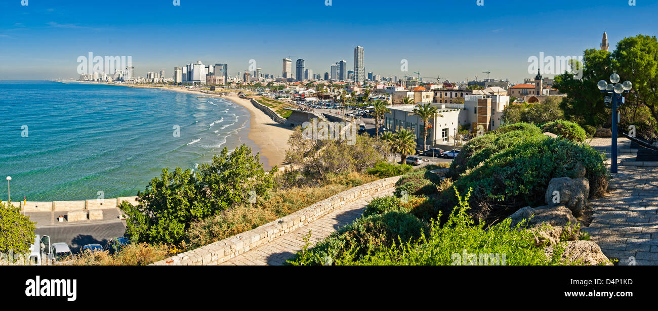 Touristich Anzeigen von Tel-Aviv, gesehen von Jaffa-mittelalterlichen Teil der Stadt Jaffa war Hafen in Ancinet Zeiten Stockfoto