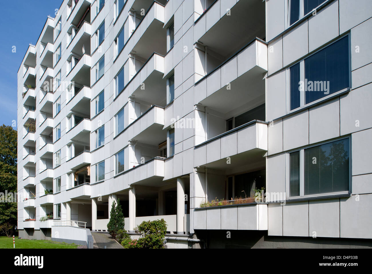 Berlin, Deutschland, Linien Wolkenkratzer im Hansaviertel Kloppstock 30-32 Stockfoto