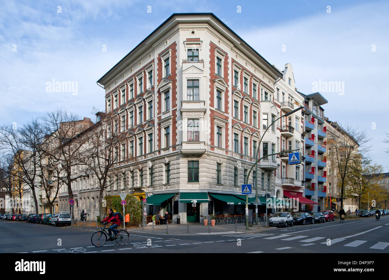 Berlin, Deutschland, ein Eckhaus in Berlin-Kreuzberg Stockfoto