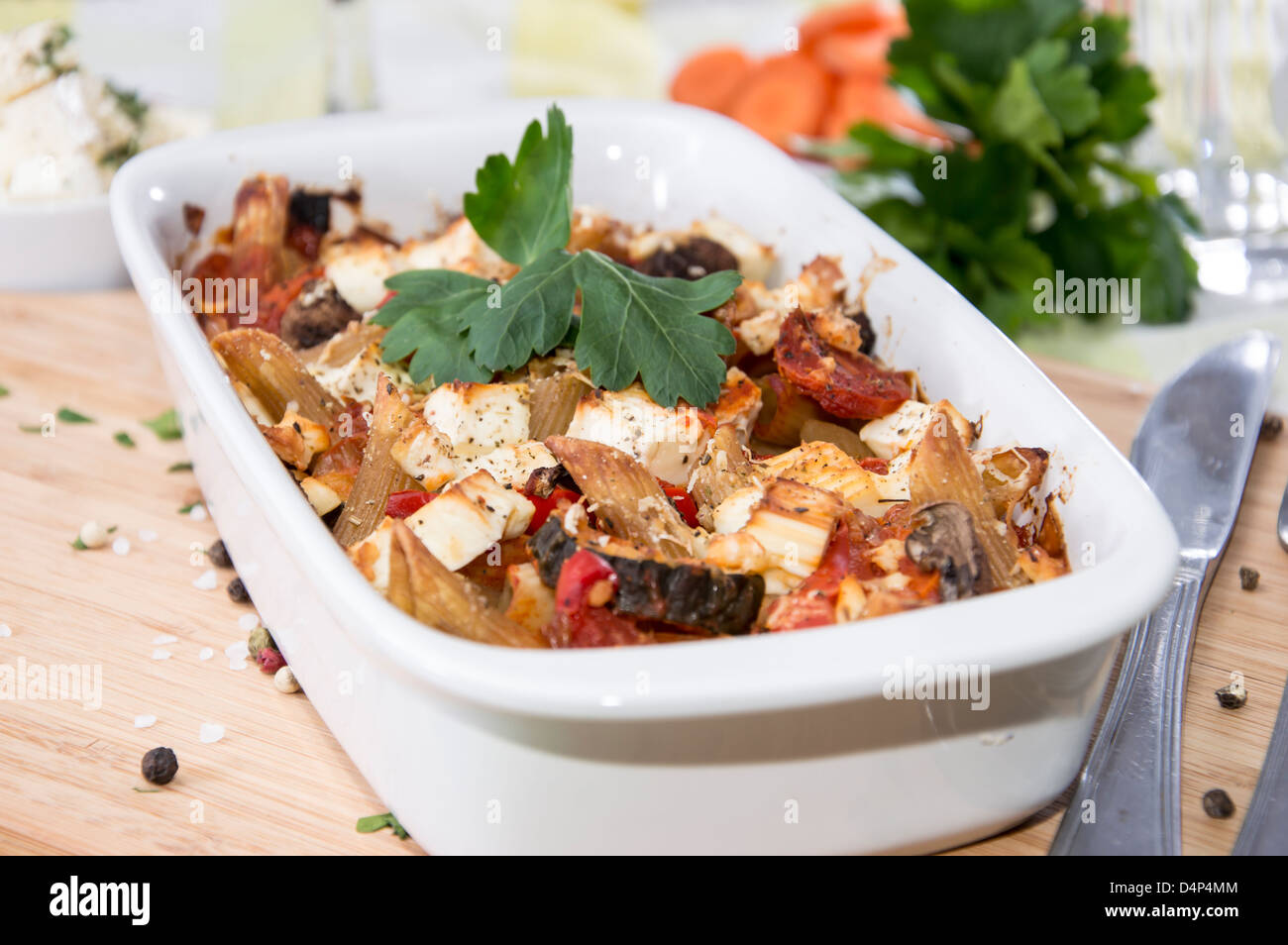 Frisch gemachte vegetarische Pasta Backen Stockfoto