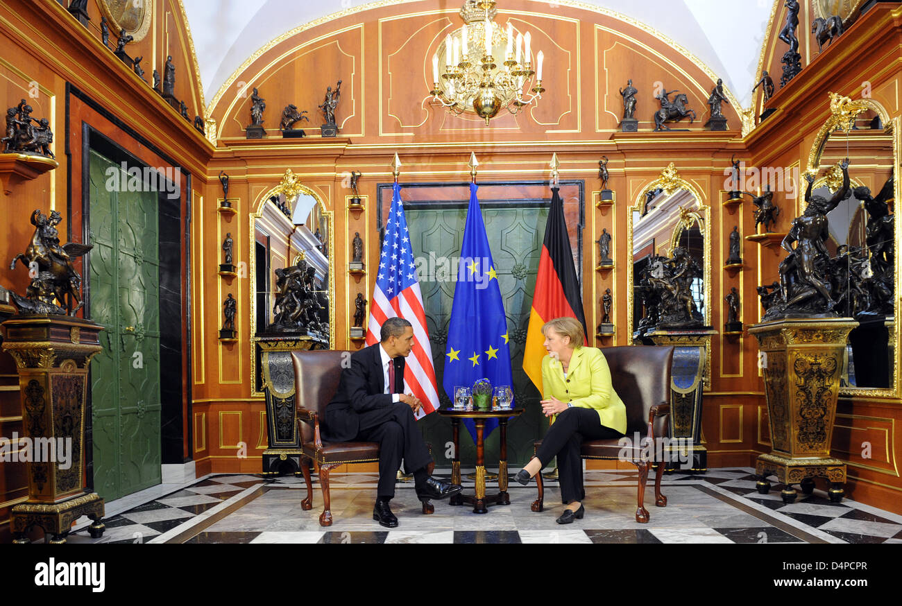 USPräsident Barack Obama (L) und die deutsche Bundeskanzlerin Angela