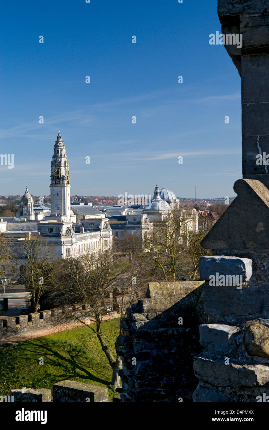 Cardiff Stadthalle aus dem Turm von Cardiff Schloss wales Stockfoto