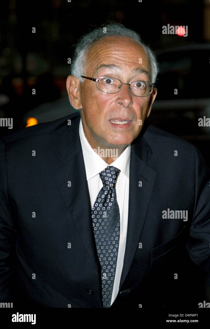 Jorge Guillermo kommt für die Hochzeit von Bernardo Guillermo und Eva Prinz-Valdes in Maria Königin von All Saints Church in New York City, New York, 4. September 2009. Bernardo ist der Sohn von Prinzessin Christina, die jüngere Schwester von Königin Beatrix der Niederlande. Bernardo und Eva Leben in New York. Foto: Patrick van Katwijk Stockfoto