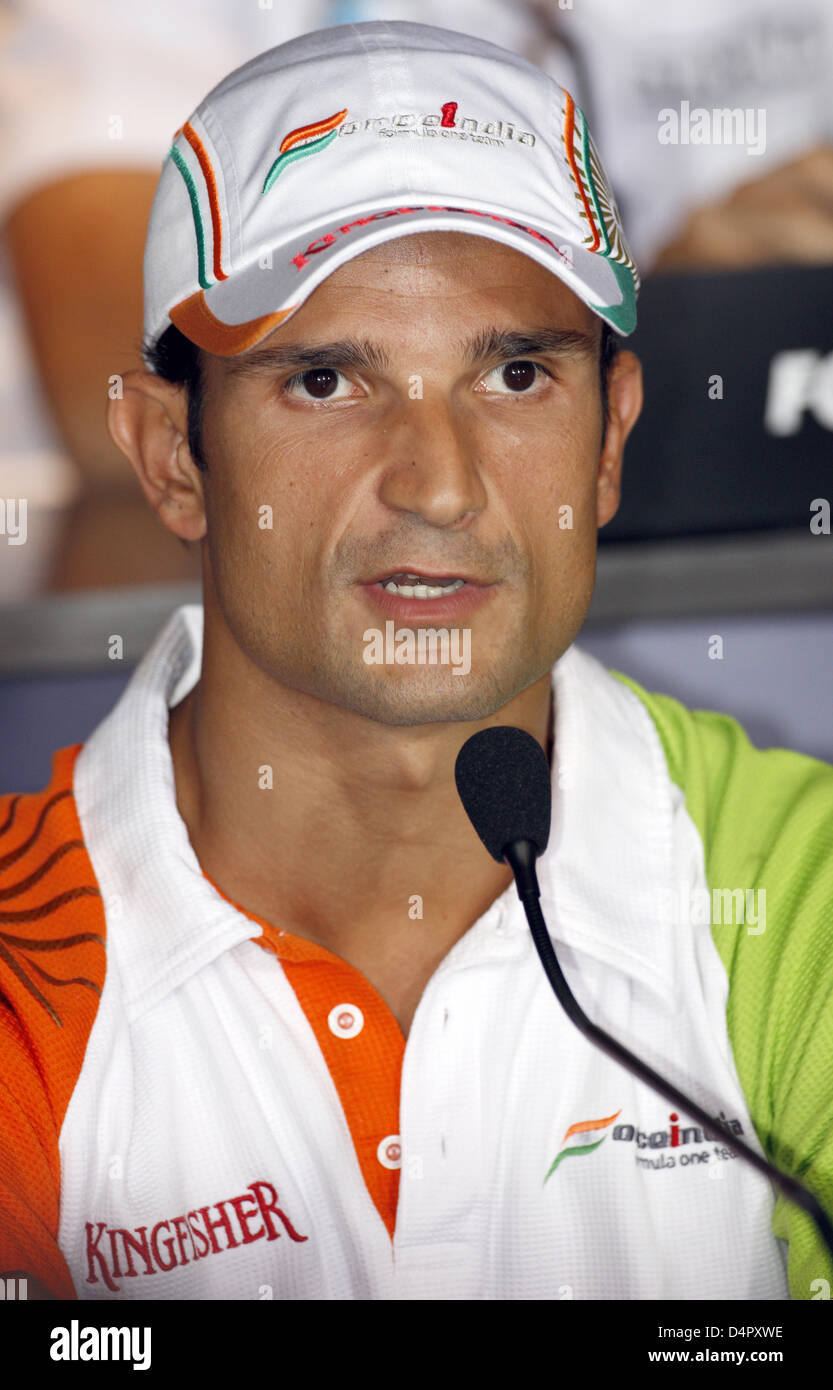 Italienische Formel1-Fahrer Vitantonio Liuzzi für Force India beantwortet während einer FIA-Pressekonferenz im Parco di Monza-Rennstrecke in Monza, Italien, 10. September 2009. Die Formel 1 Grand Prix von Italien findet am 13. September 2009 statt. Foto: Jens Büttner Stockfoto