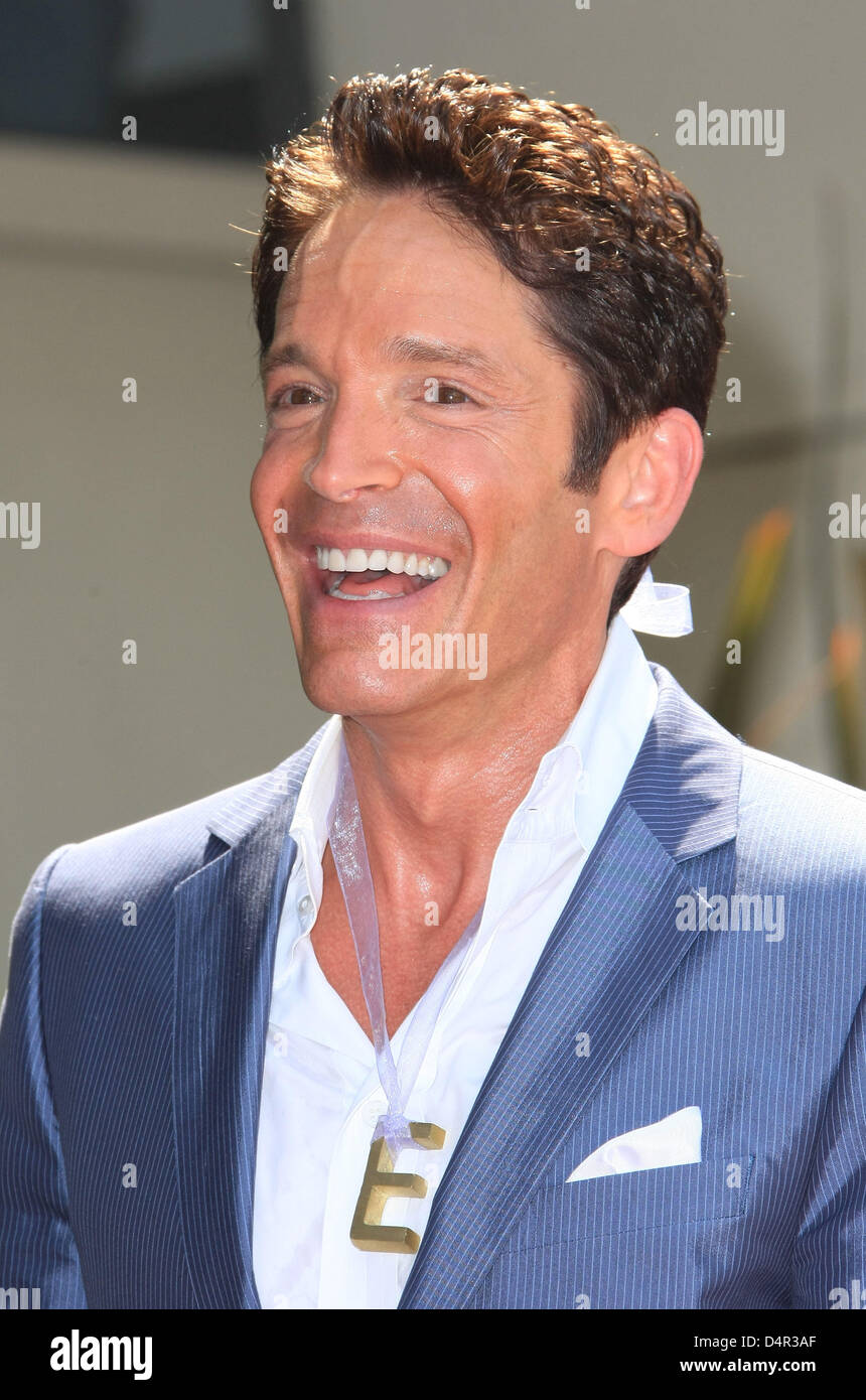 Jazzmusiker Dave Koz nimmt an einer Zeremonie zu Ehren seiner neuen Stern auf dem Hollywood Walk of Fame in Hollywood, Los Angeles, USA, 22. September 2009. Foto: Hubert Boesl Stockfoto