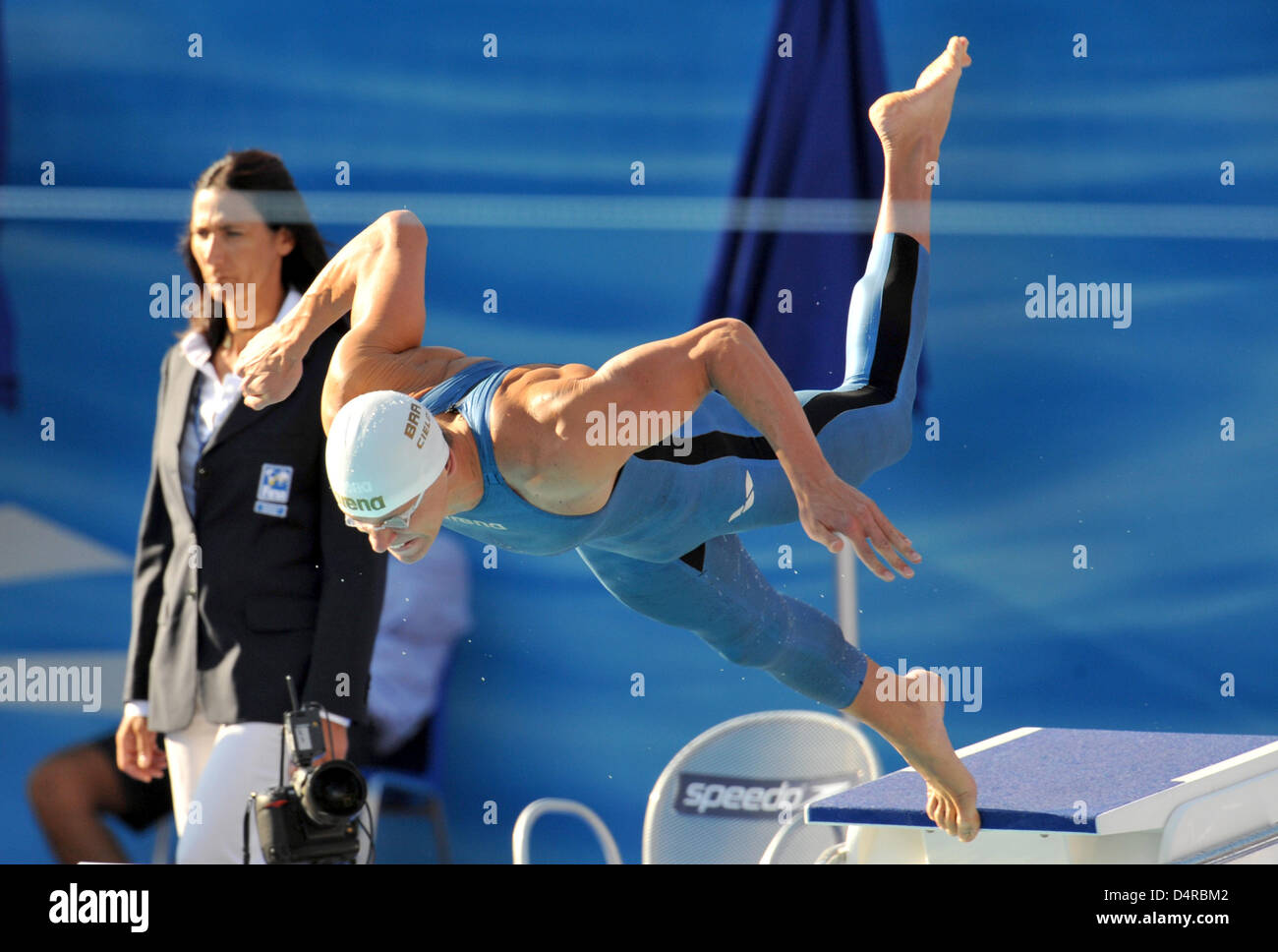 Brasilianische Schwimmerin Cesar Cielo Filho Bei Den Mannern Beginnt S 50m Freistil Bei Den Fina Swimming World Championships Im Foro Italico In Rom Italien 1 August 2009 Filho Gewann Den Wettbewerb Foto