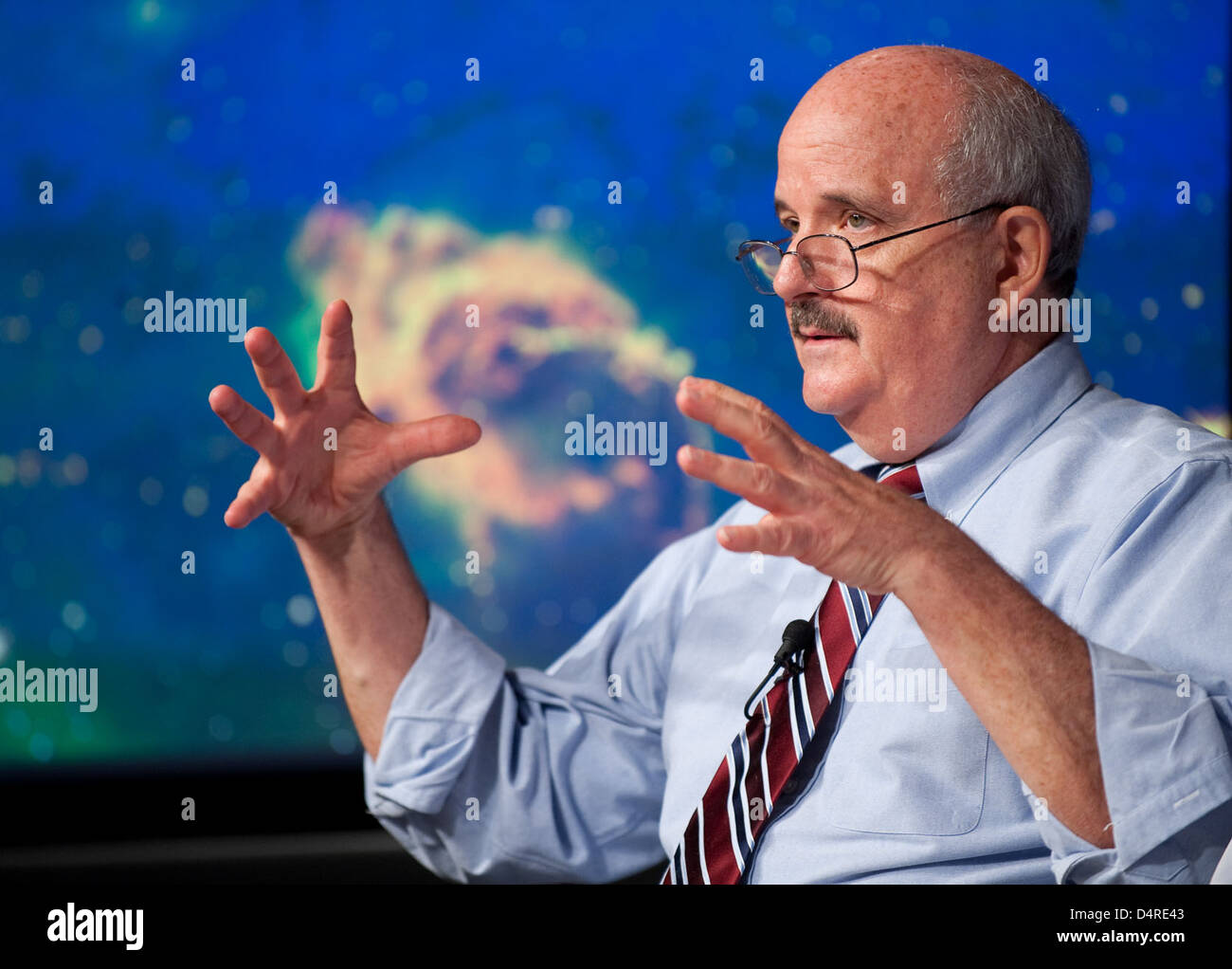 Die NASA veröffentlicht neue, aktualisierte Bilder des Hubble-Weltraumteleskops, die astronomische Beobachtungen durch detailliertere und präzisere Bilder entfernter Himmelsobjekte verbessern. Stockfoto